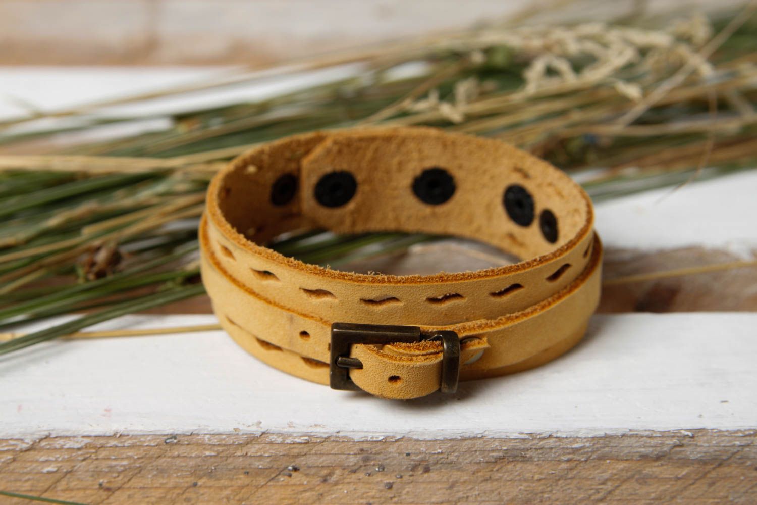 Handmade leather bracelet beautiful jewellery fashion trends small gifts photo 1