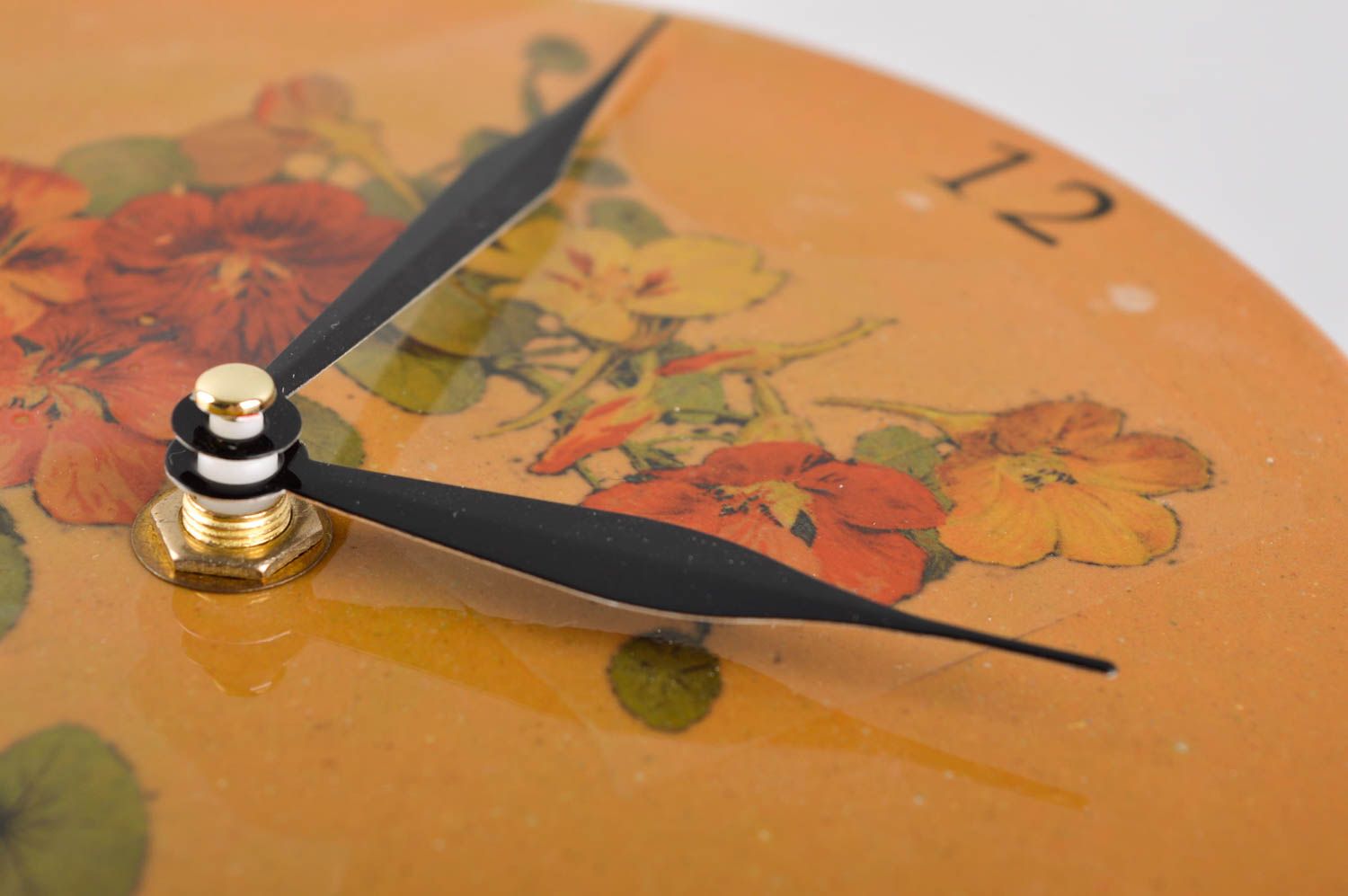 Horloge céramique faite main Horloge ronde avec fleurs Décoration maison photo 4