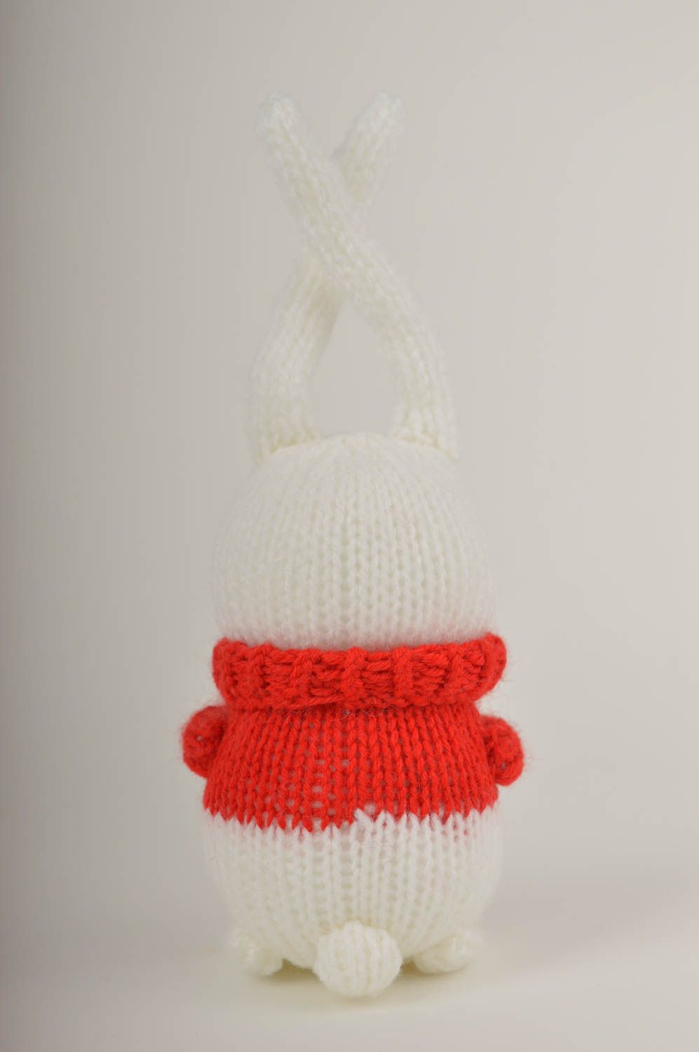 Мягкая игрушка ручной работы игрушка заяц в красном свитере детская игрушка фото 5