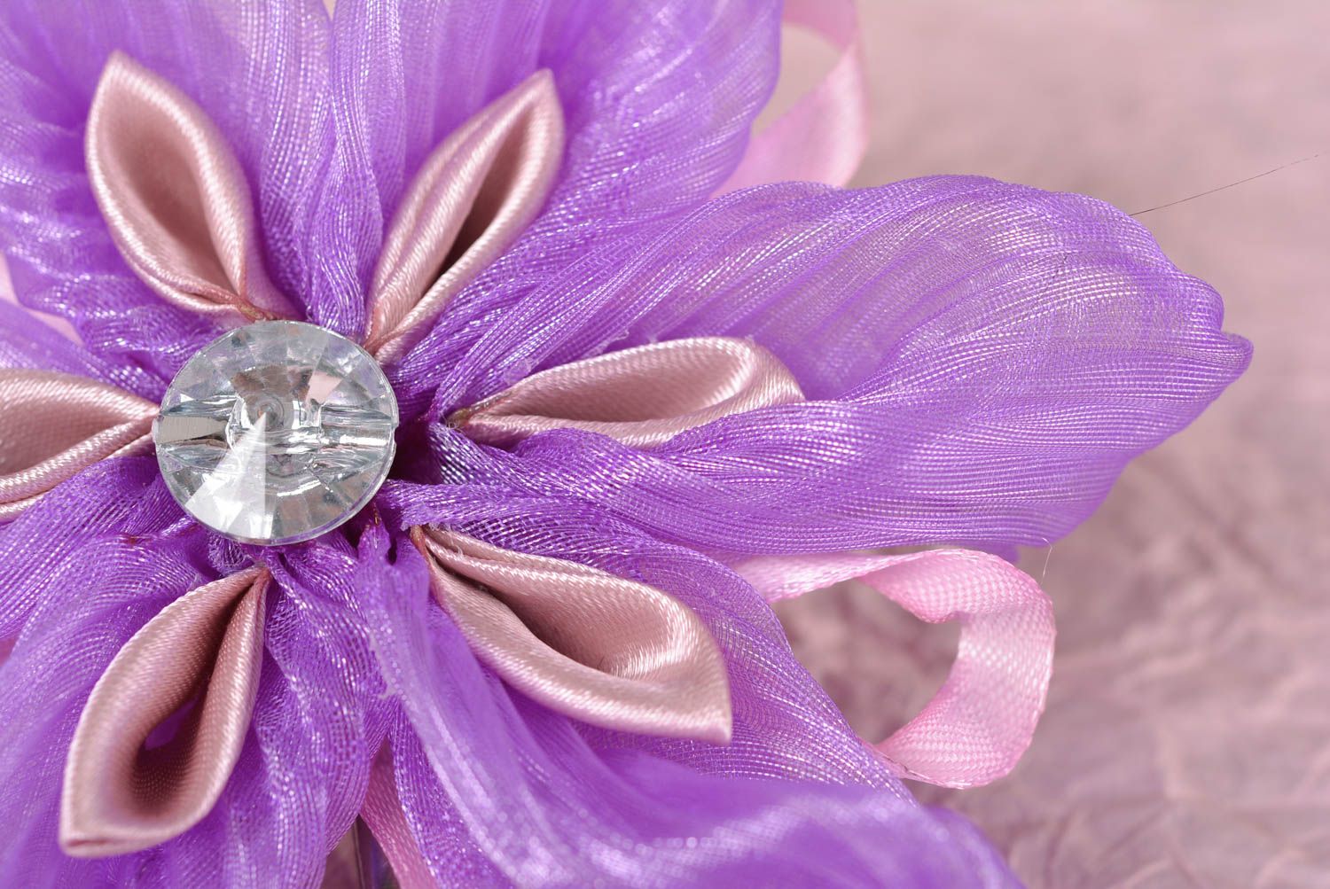 Украшение ручной работы заколка с цветком аксессуар для волос фиолетовая фото 2