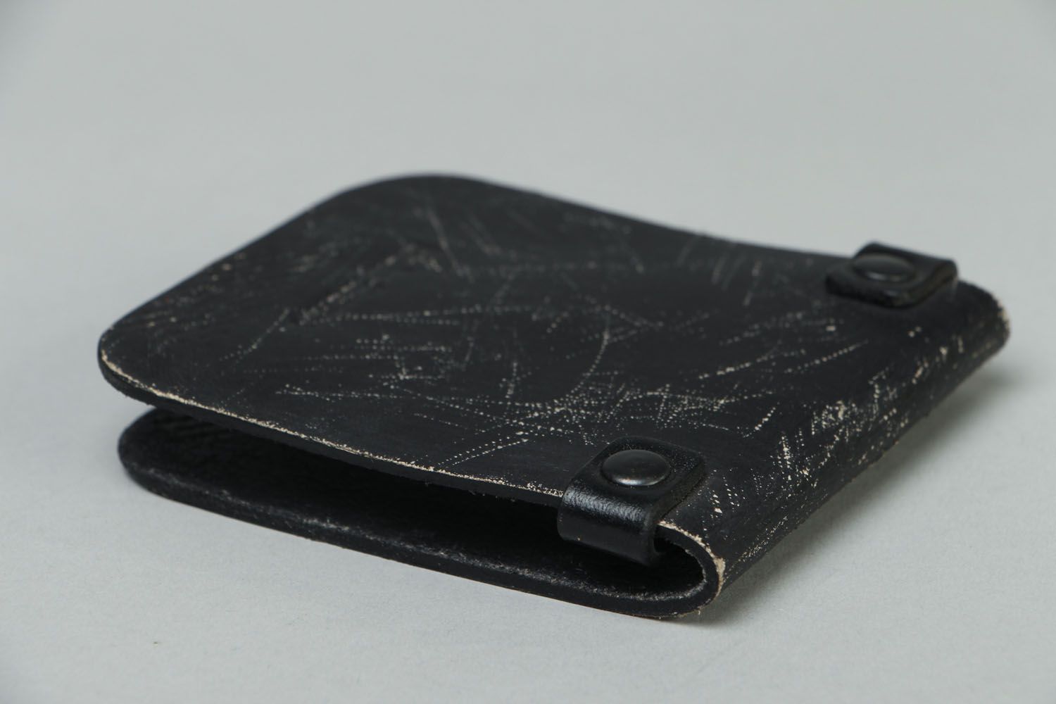 Черный бумажник из натуральной кожи  фото 3