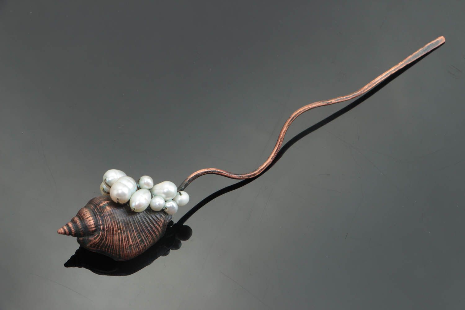 Handmade designer decorative copper hair pin with fresh water pearls and shell photo 1