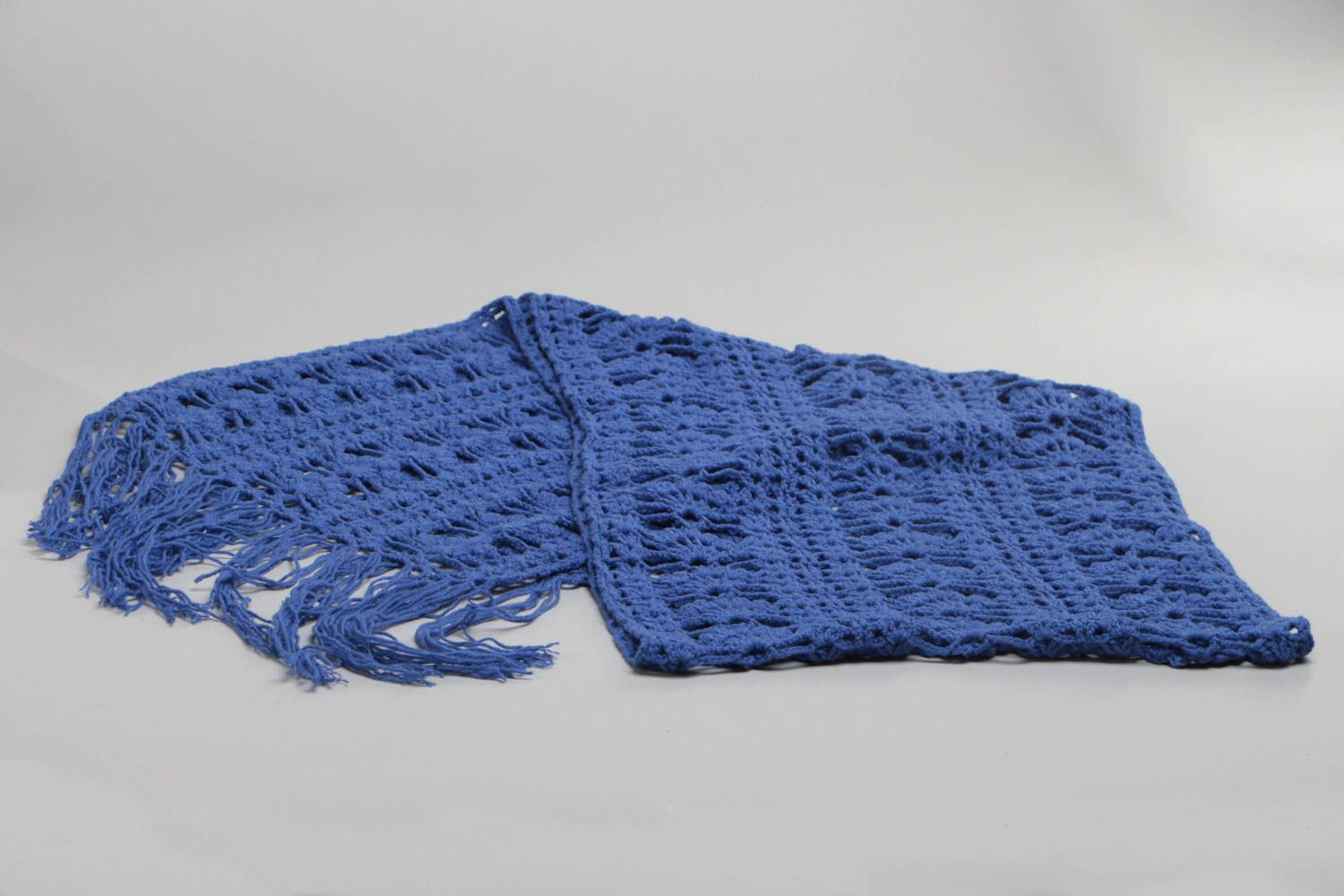 Blauer gehäkelter Schal aus Viskose von Handarbeit schön originell für Damen foto 3