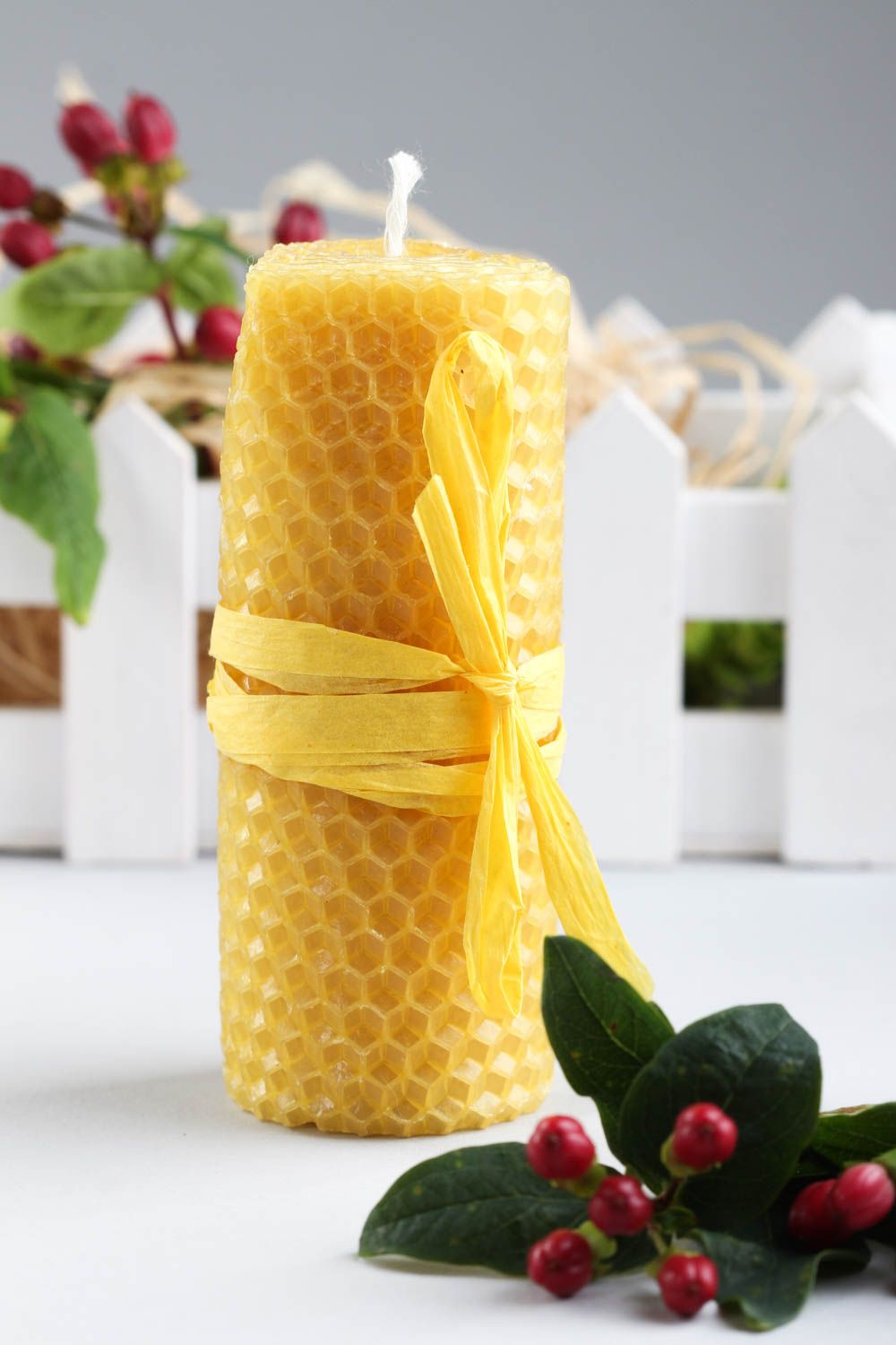 4-Hour bee wax candle for party and emergency preparedness 4,3 inches, 0,1 lb foto 1