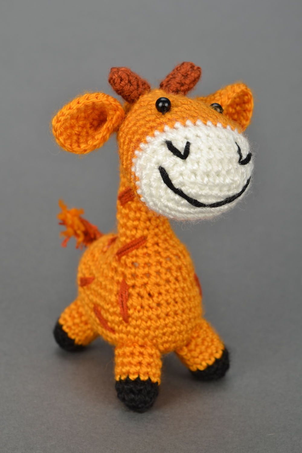 Brinquedo macio de malha feito à mão Girafa foto 1
