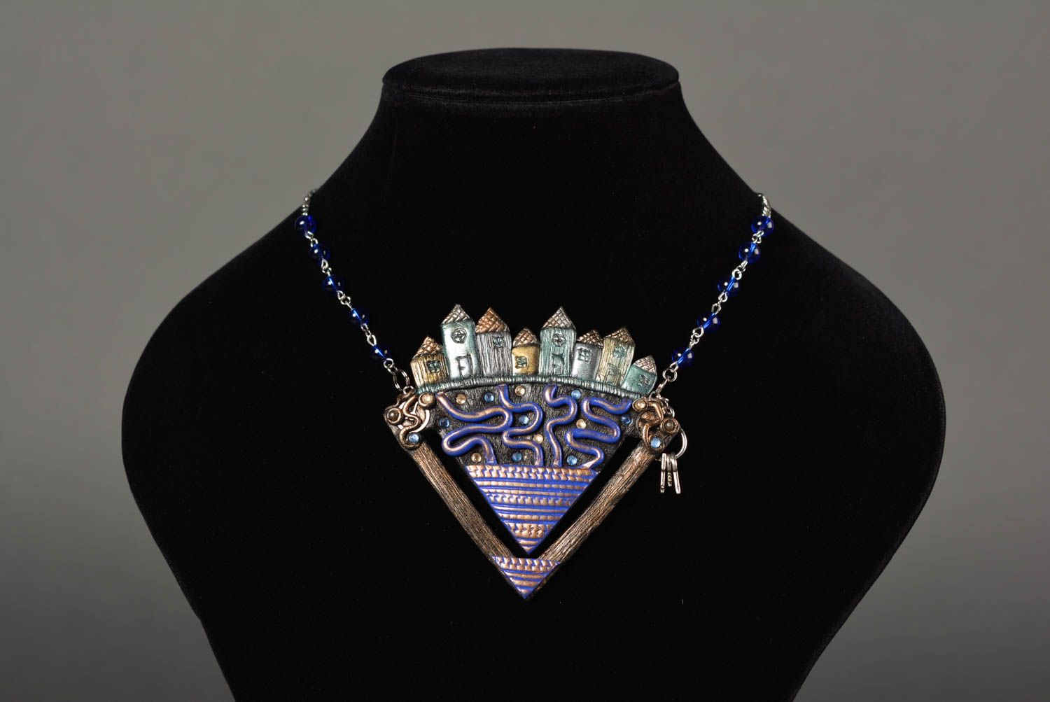 Stylish handmade plastic pendant ancient pendant design cool jewelry trends photo 2