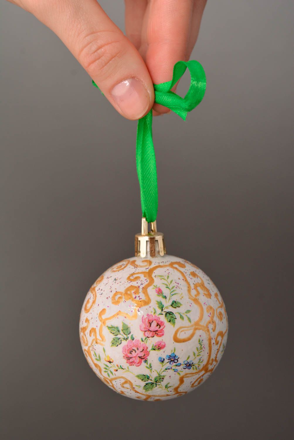 Handmade Christmas tree toy decorative pendant white decoupage toy Christmas gif photo 4