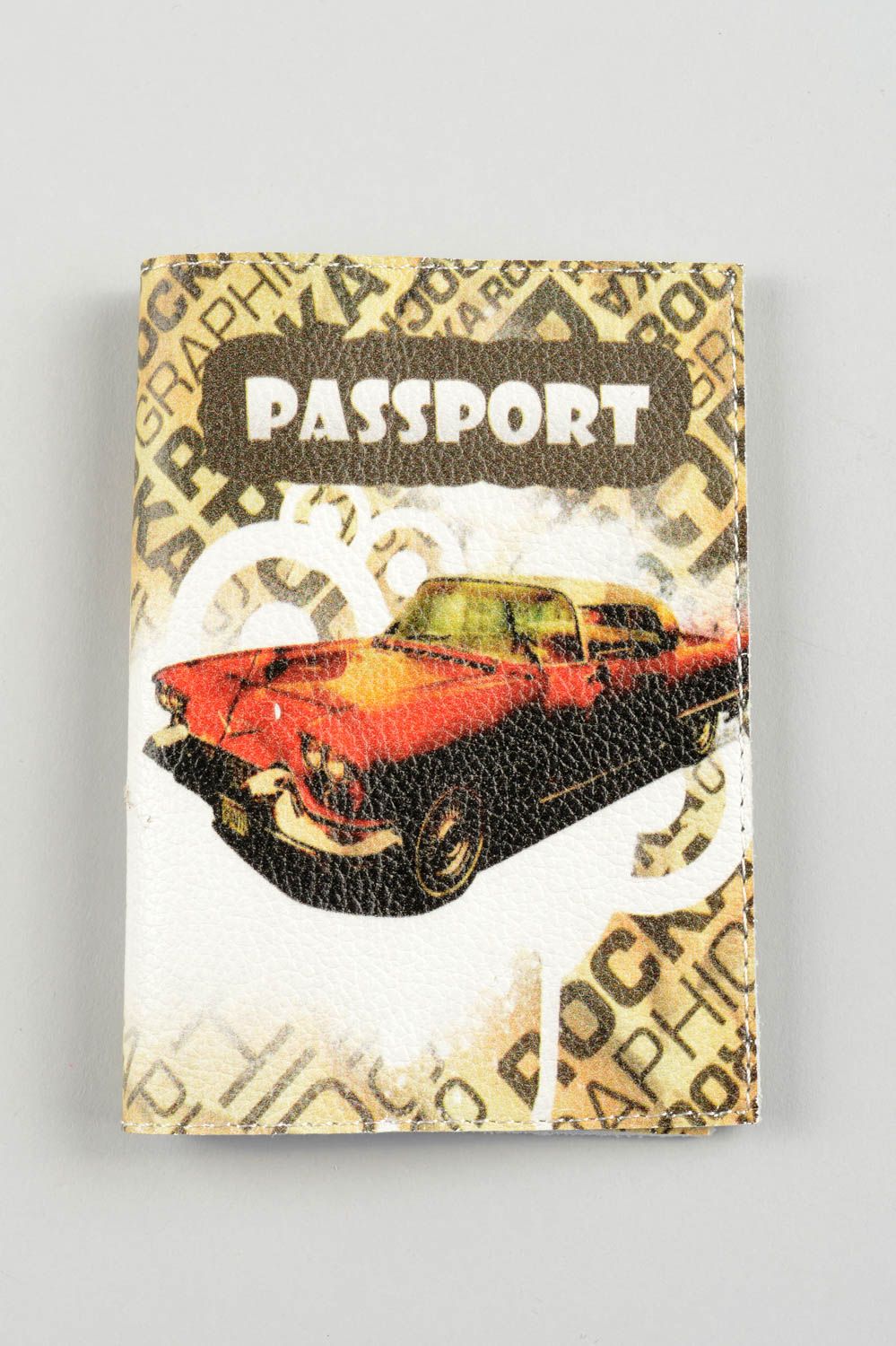 Funda de cuero artesanal regalo original estuche para pasaporte con coche foto 5