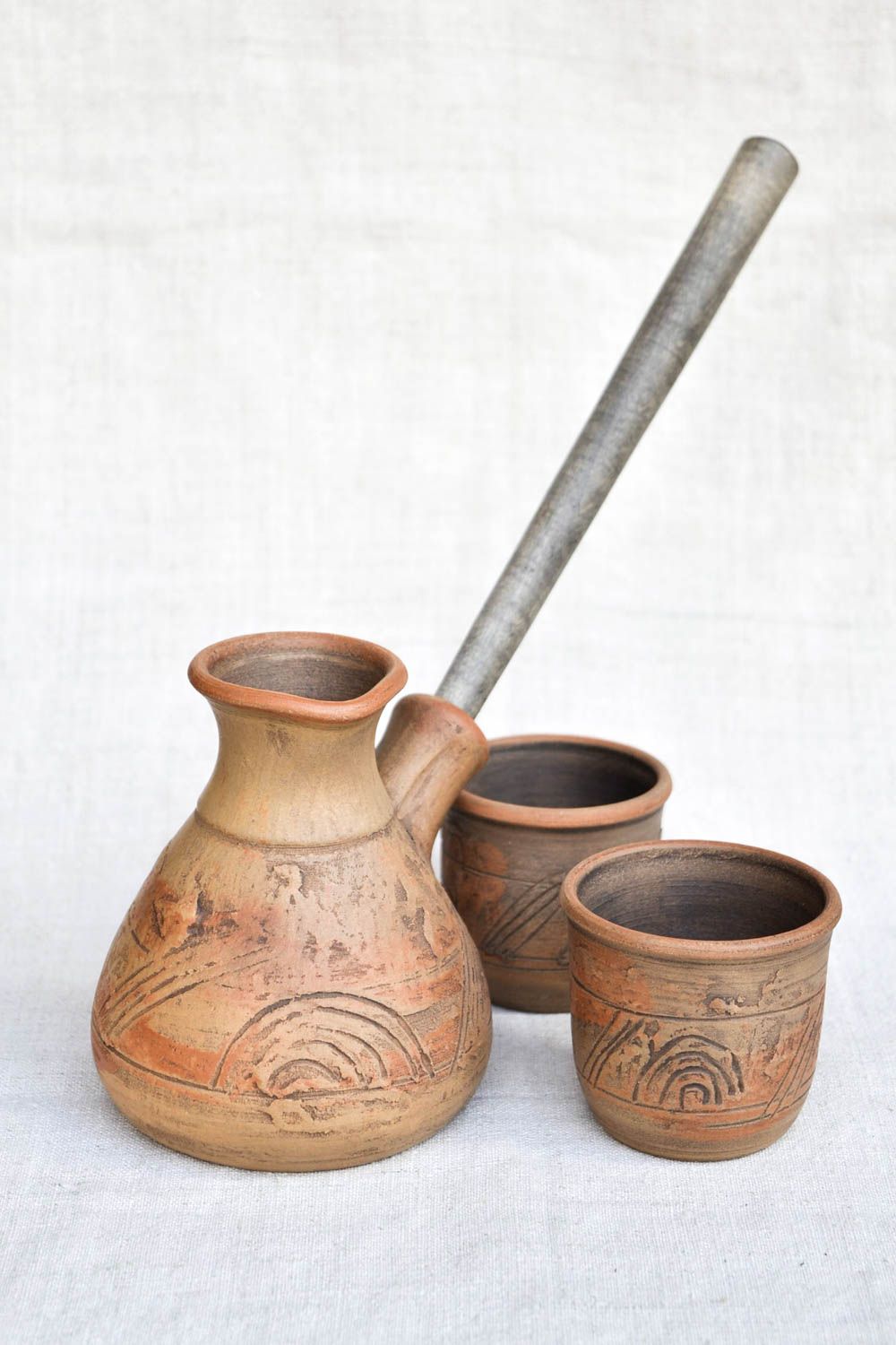 Cafetera turca y 2 tazas de cerámica hechos a mano utensilios de cocina foto 4