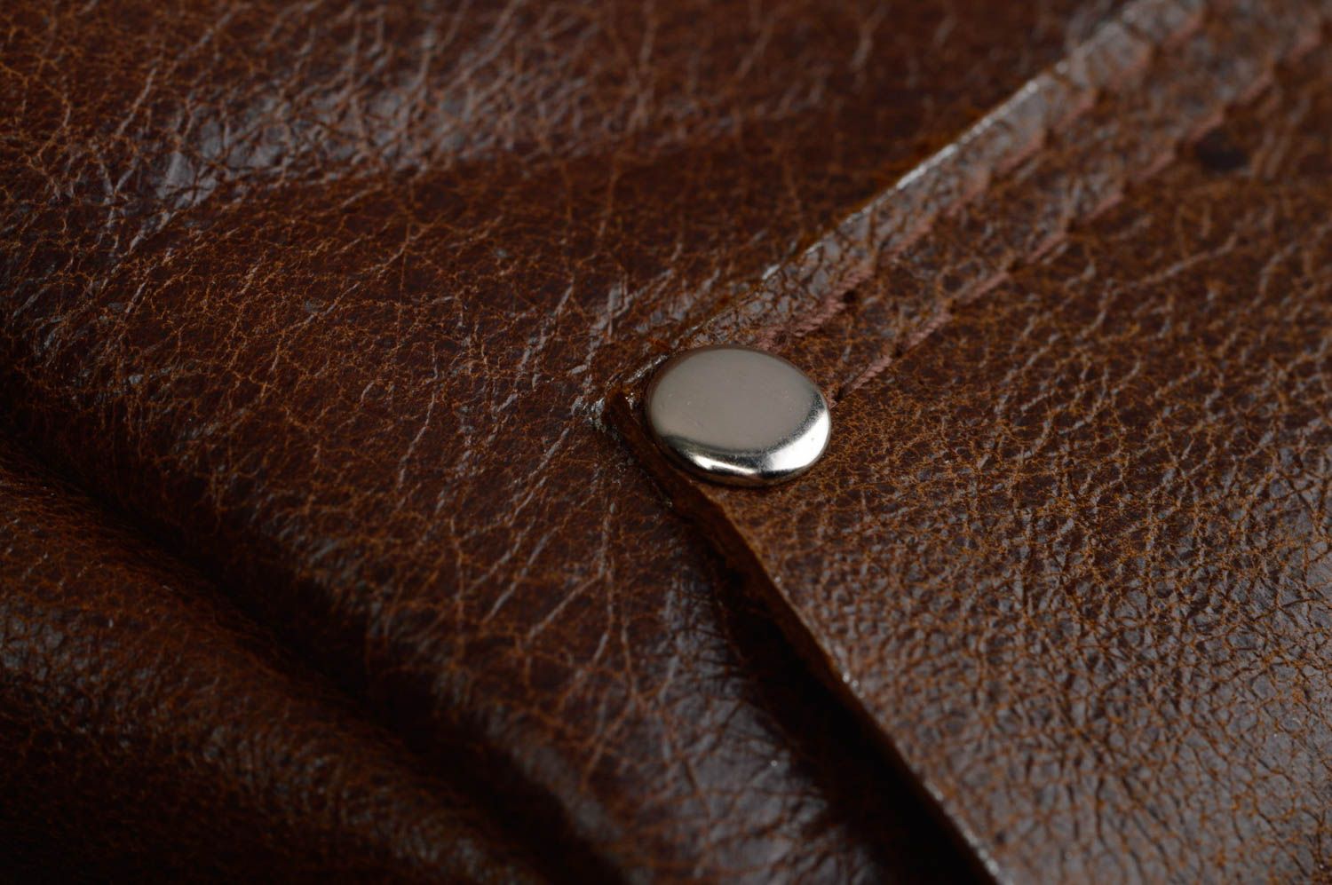 Braune Tasche mit langem Riemen und Tasche aus Naturleder handmade foto 5