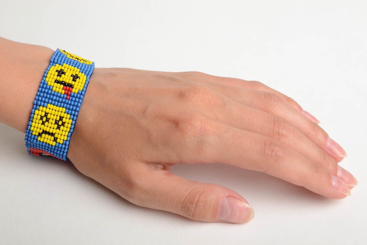 Funny colorful yellow and blue beads woven wrist chain bracelet with a smiley pattern photo 2