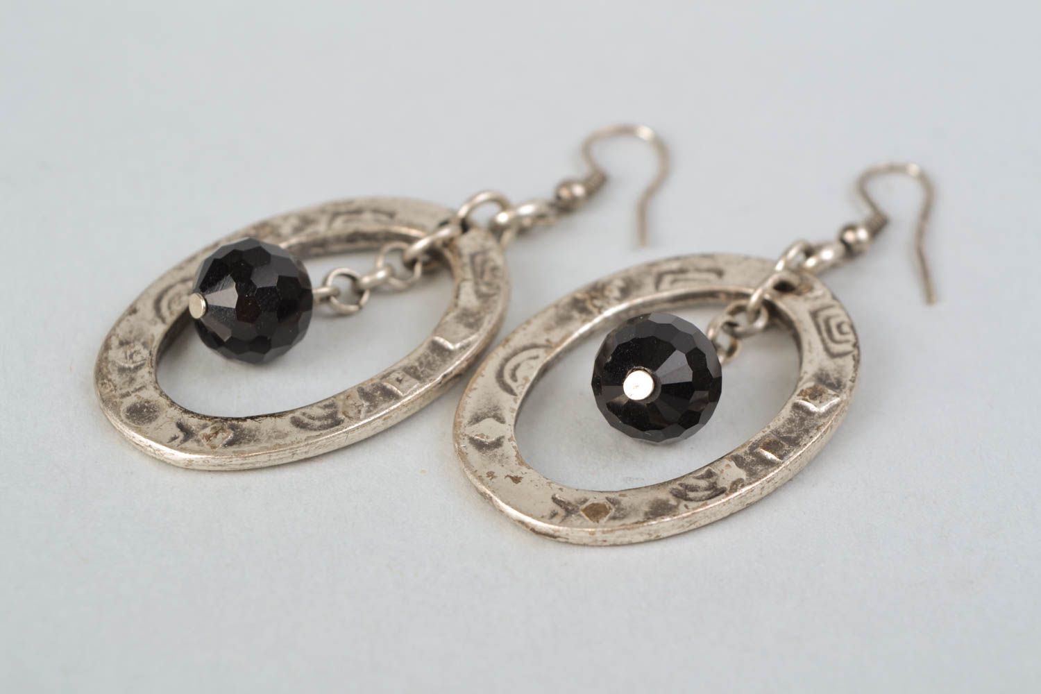 Metal alloy earrings with Czech crystal beads photo 4