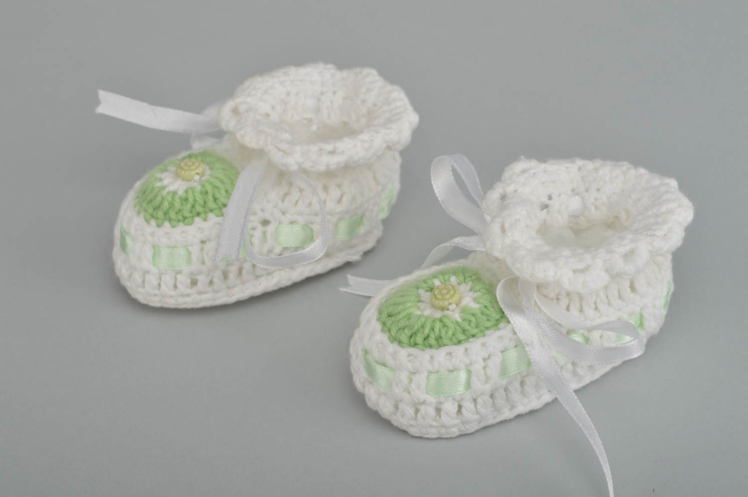 Patucos para bebé hechos a mano tejidos accesorio para niños moda infantil foto 4