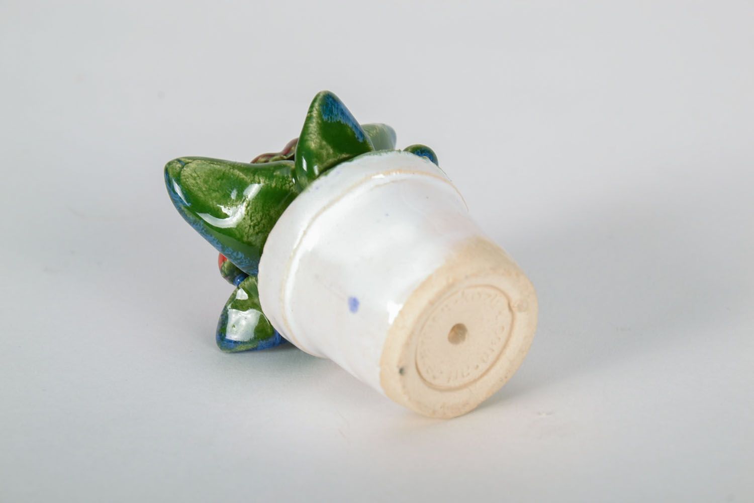 Figura de cerámica pequeña hecha a mano foto 4