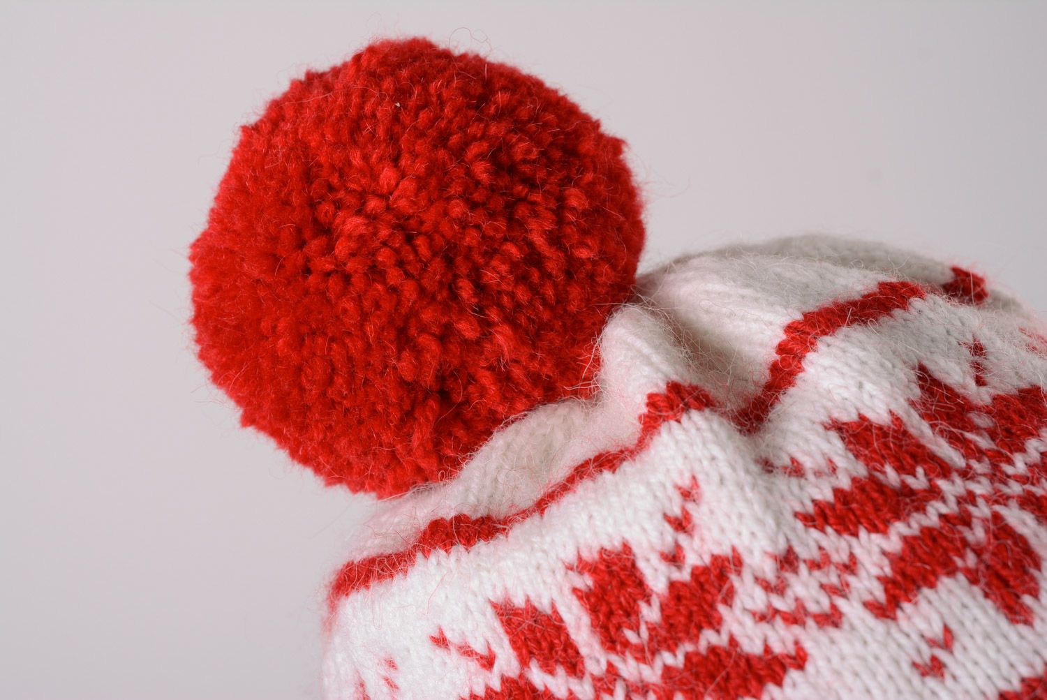 Beautiful red and white handmade warm knitted hat with pom pom photo 5