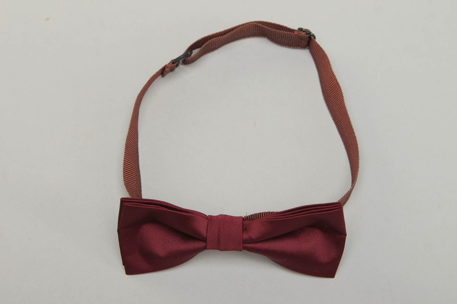 Satin bow tie of wine red color photo 1
