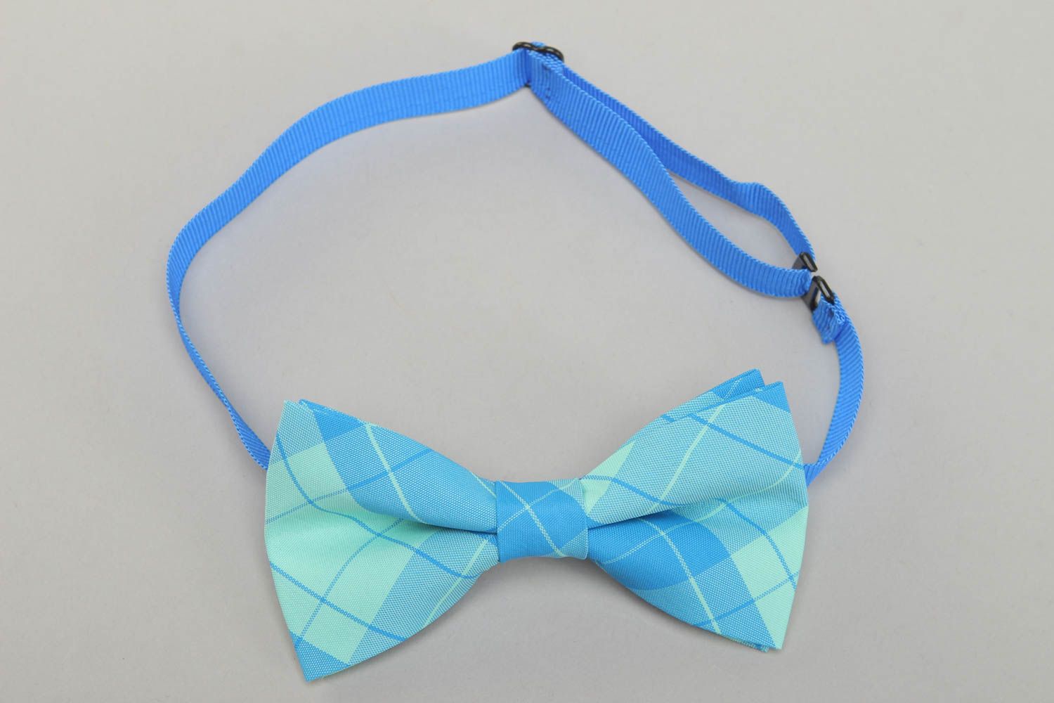 Blue fabric bow tie photo 1