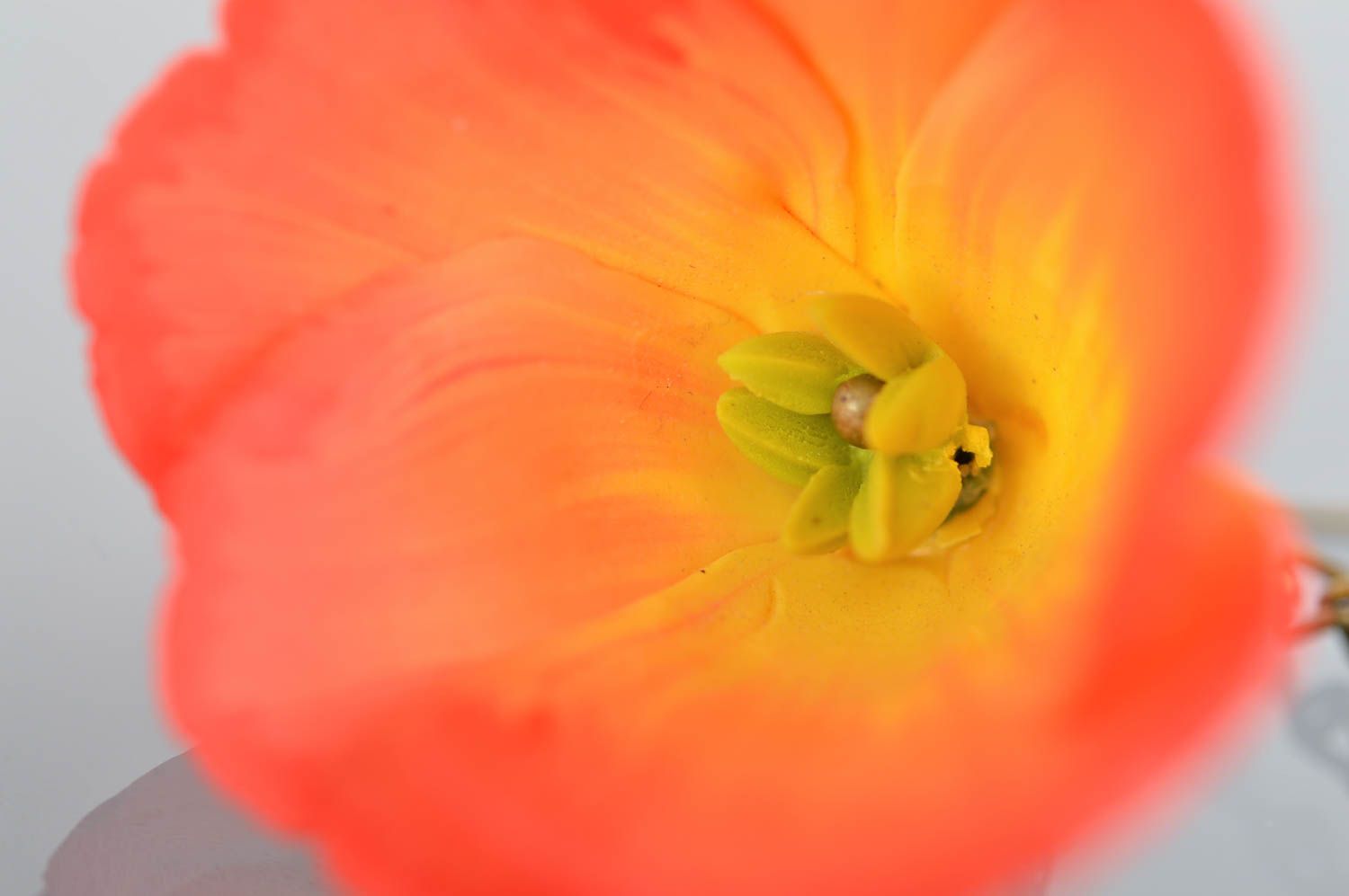 Handgemachte Blumen Ohrringe aus Polymerton künstlerisch lang orange elegant foto 4