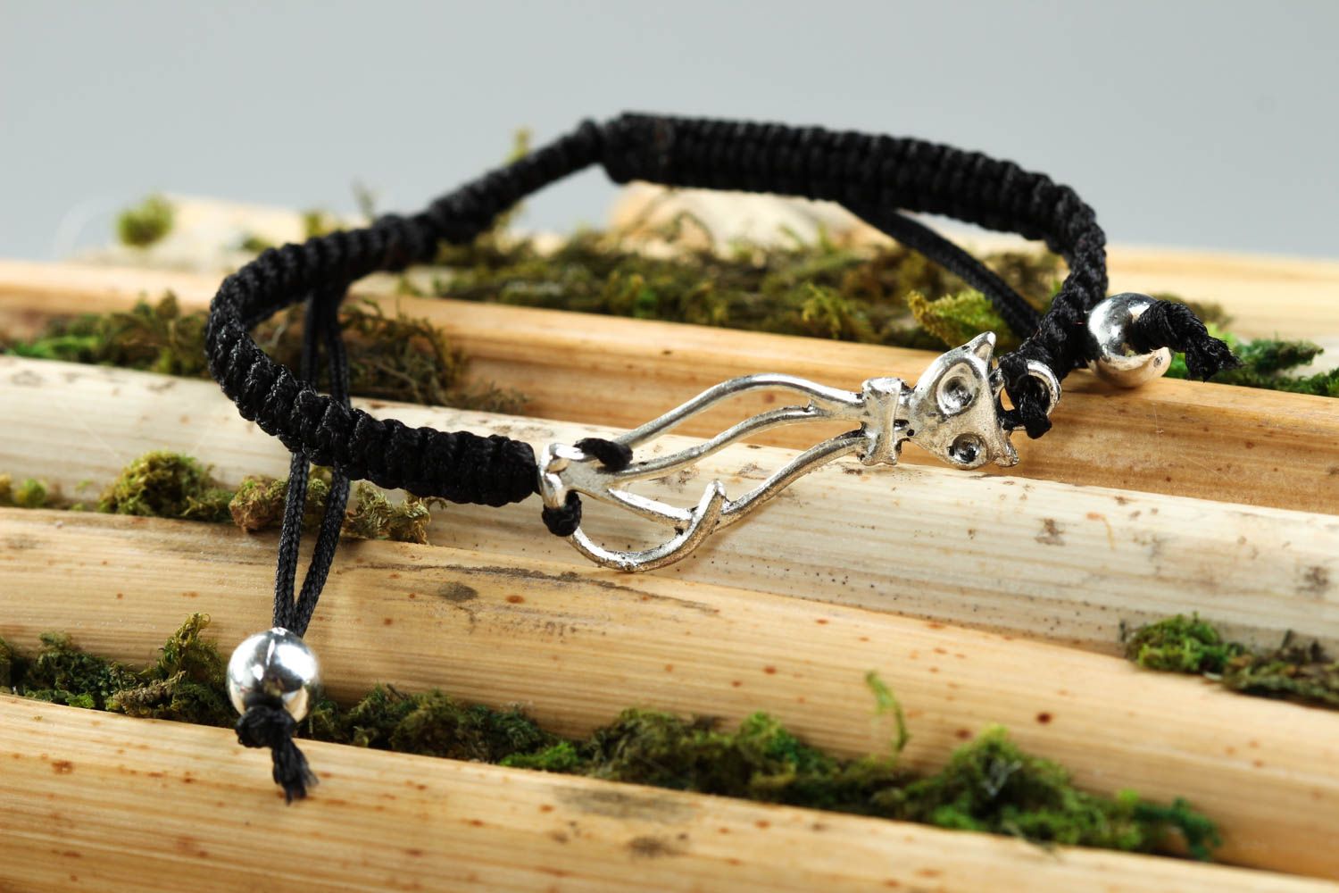 Stylish handmade wrist barcelet designs textile friendship bracelet gift ideas photo 1