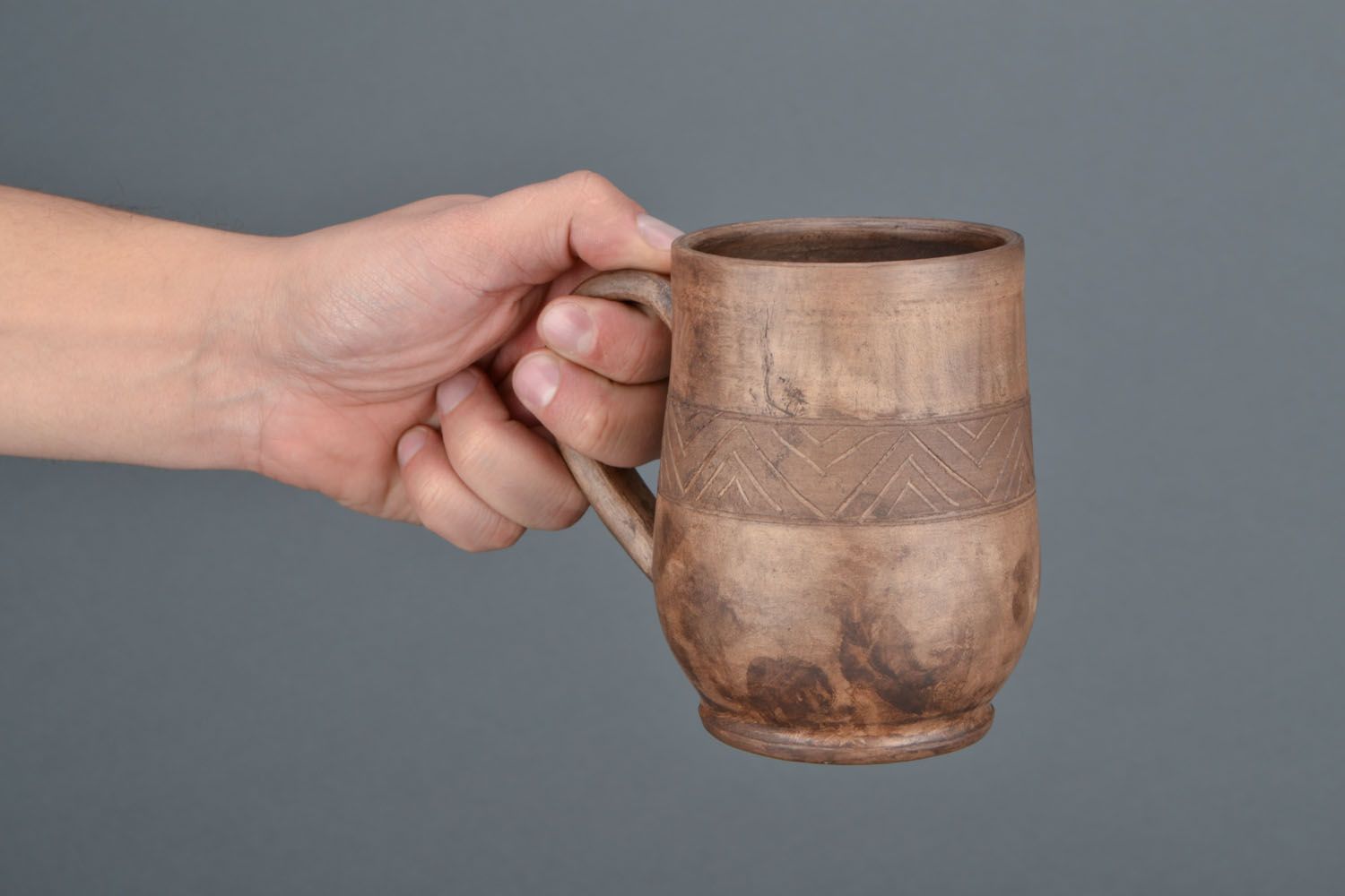 XXL 33 oz ceramic beer, coffee, tea mug made of white clay with handle and Greek style pattern photo 2