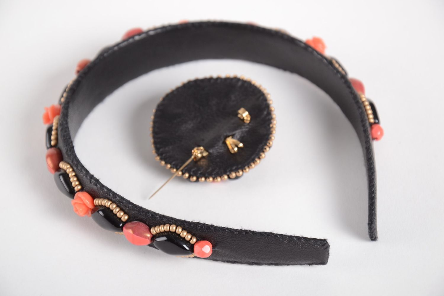 Beautiful handmade leather headband brooch jewelry beaded jewelry set photo 4