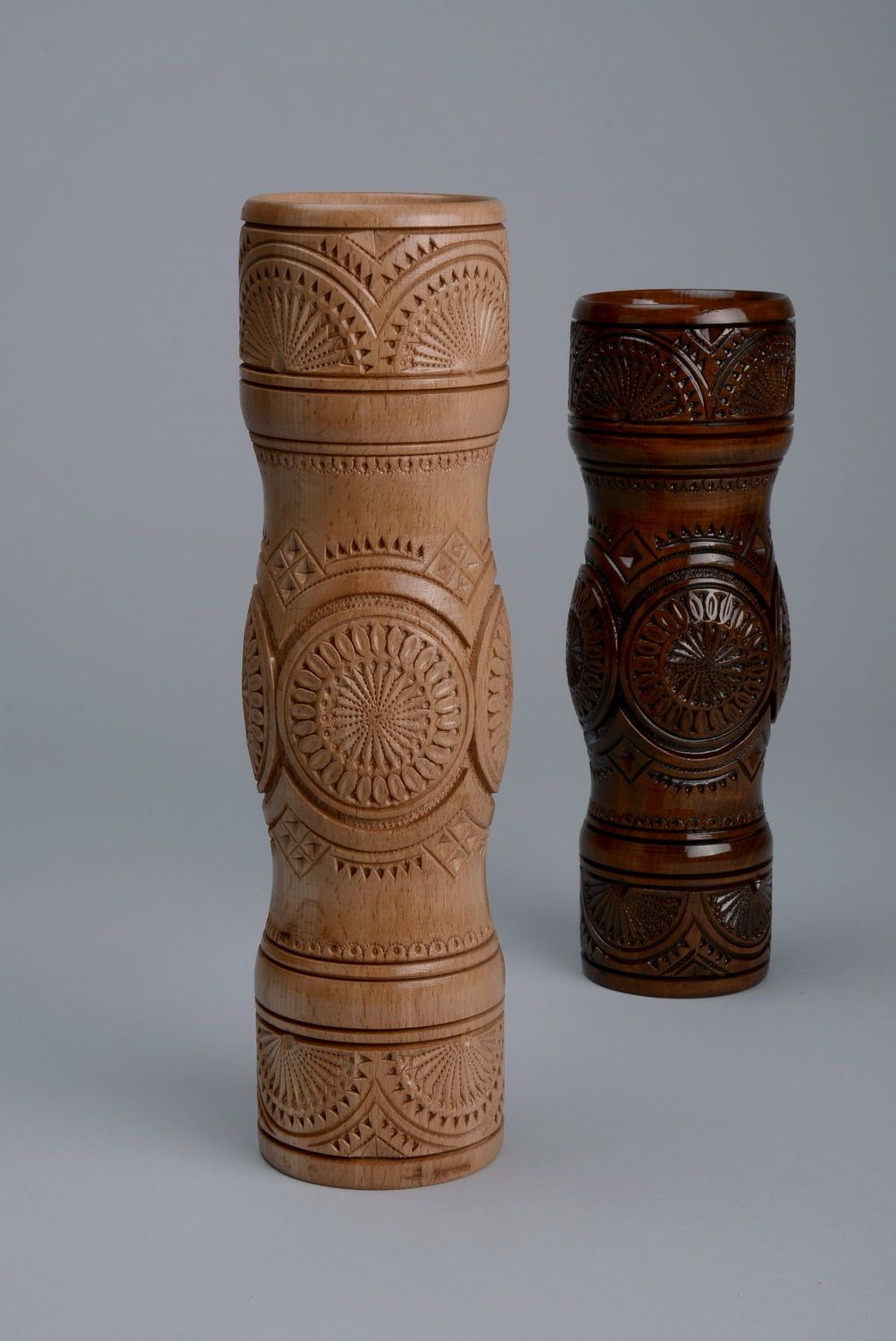 12 inches wooden vase with hand carvings 1,51 lb photo 4