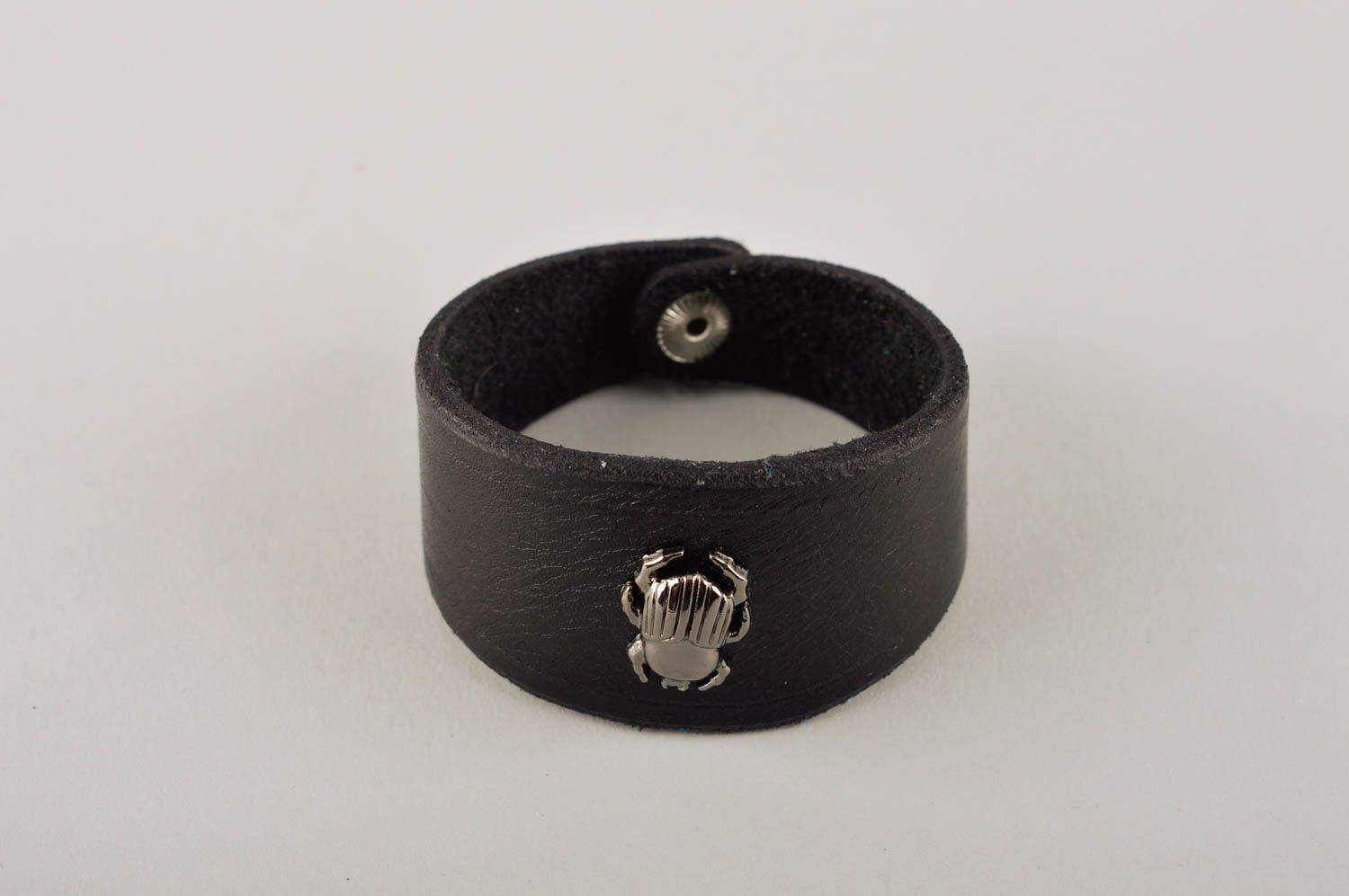 Bracelet cuir Bijoux fait main large noir unisexe Accessoires cuir Scarabée photo 2
