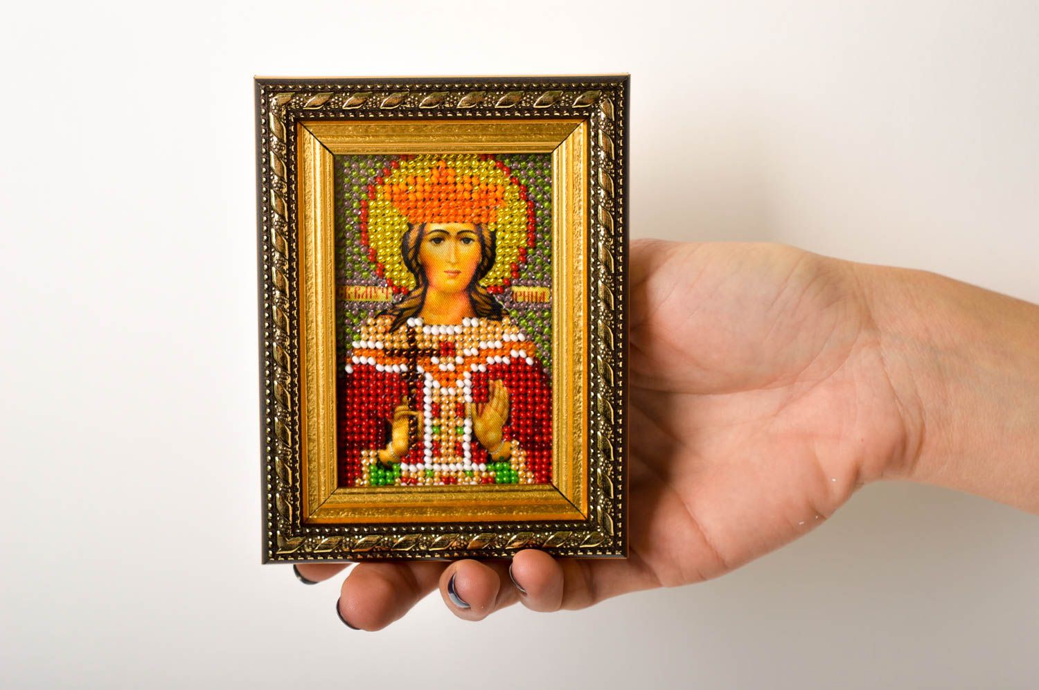 Икона ручной работы православная икона с ликом святой Ирины икона из бисера фото 5