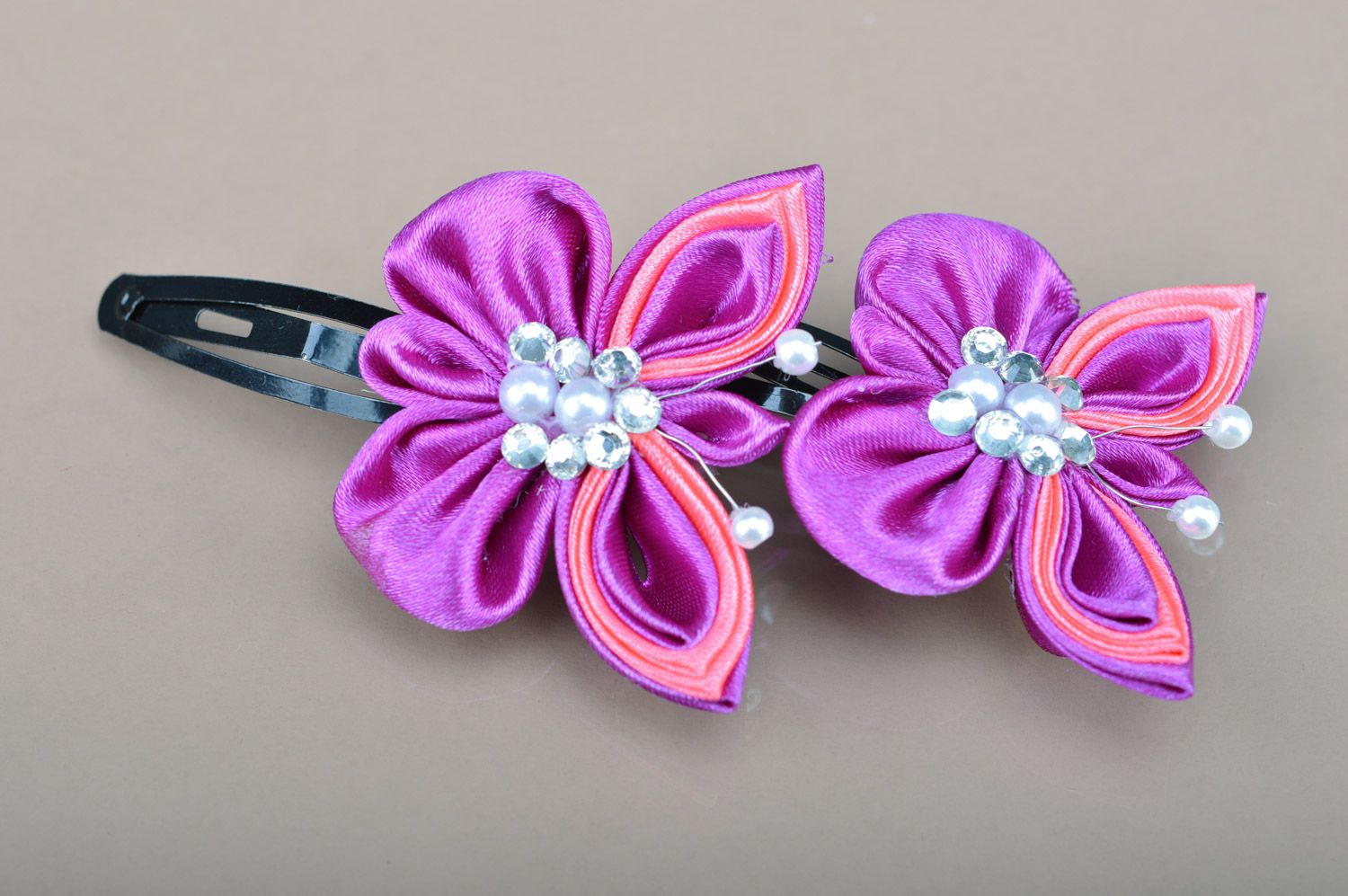 Set of handmade violet fabric hair clips with beads and rhinestones 2 items photo 3