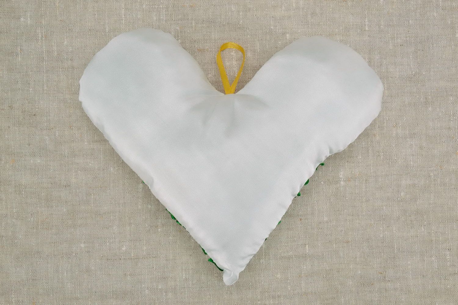 Подушка-валентинка Цветущее сердце фото 4