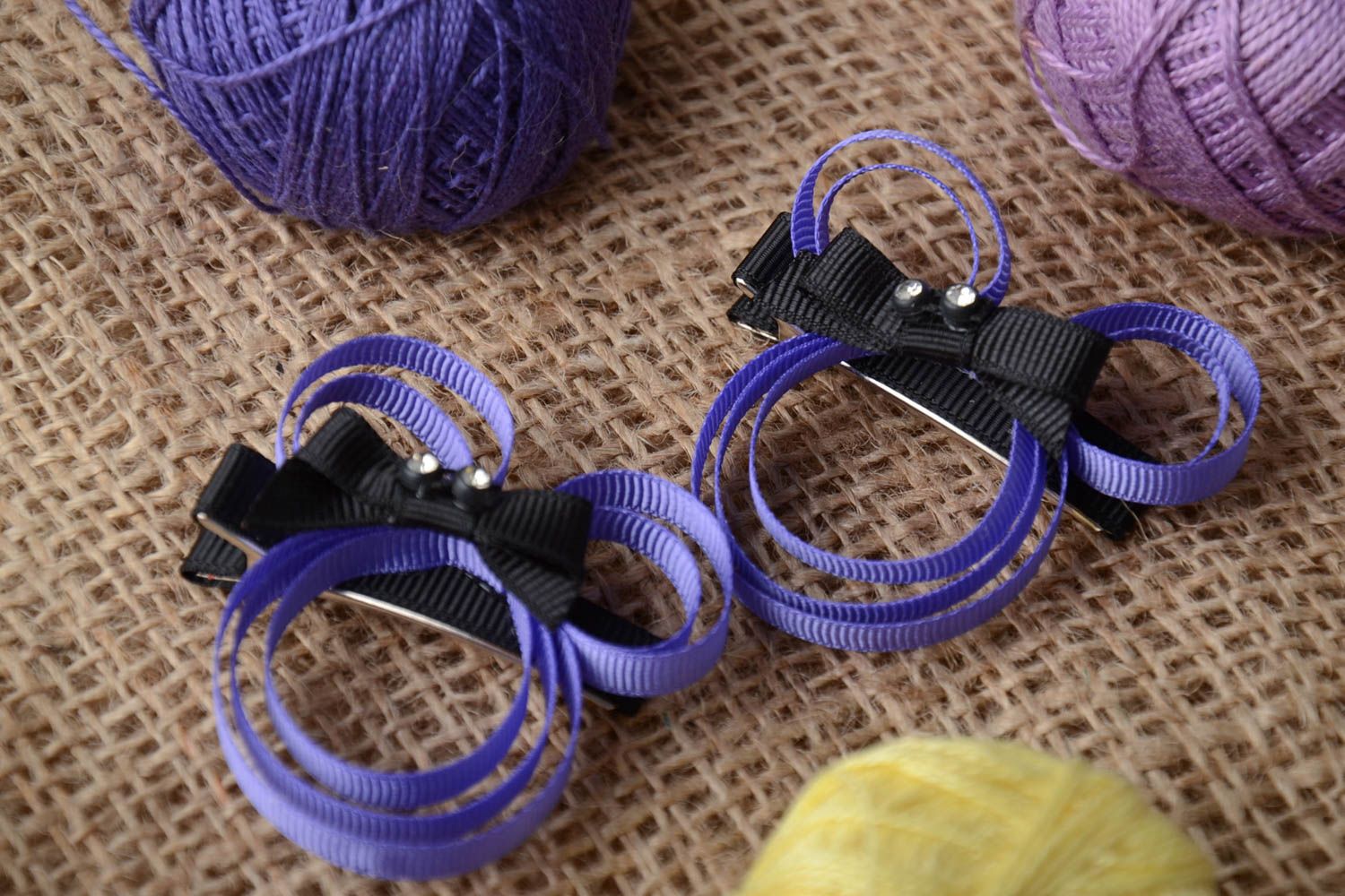 Set of 2 handmade volume decorative violet rep ribbon hair clips with rhinestones photo 1