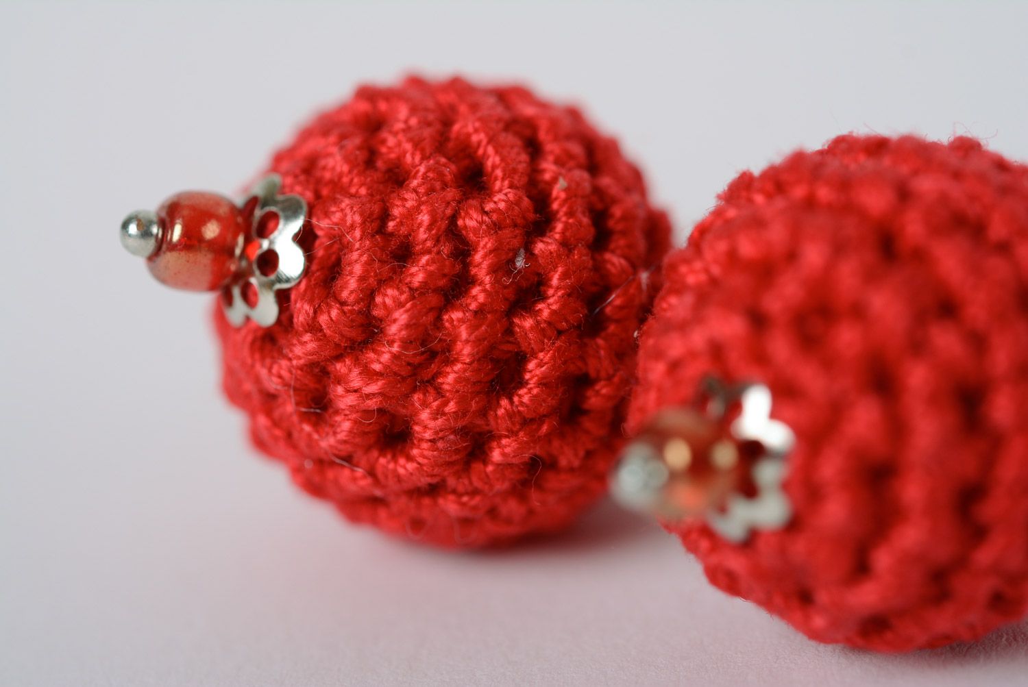 Handmade round dangle earrings with beads crocheted over with red cotton threads photo 3