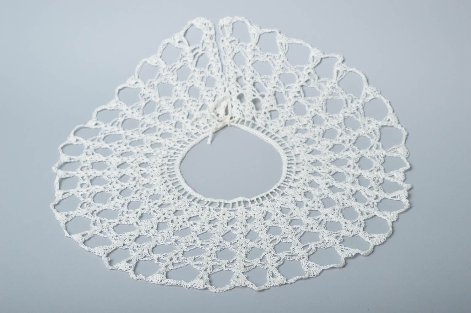 Beautiful handmade crochet collar textile collar design fashion trends photo 2
