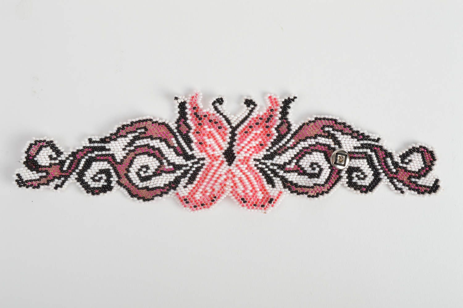 Красивый браслет из бисера авторский плетеный широкий с бабочкой ручной работы фото 2