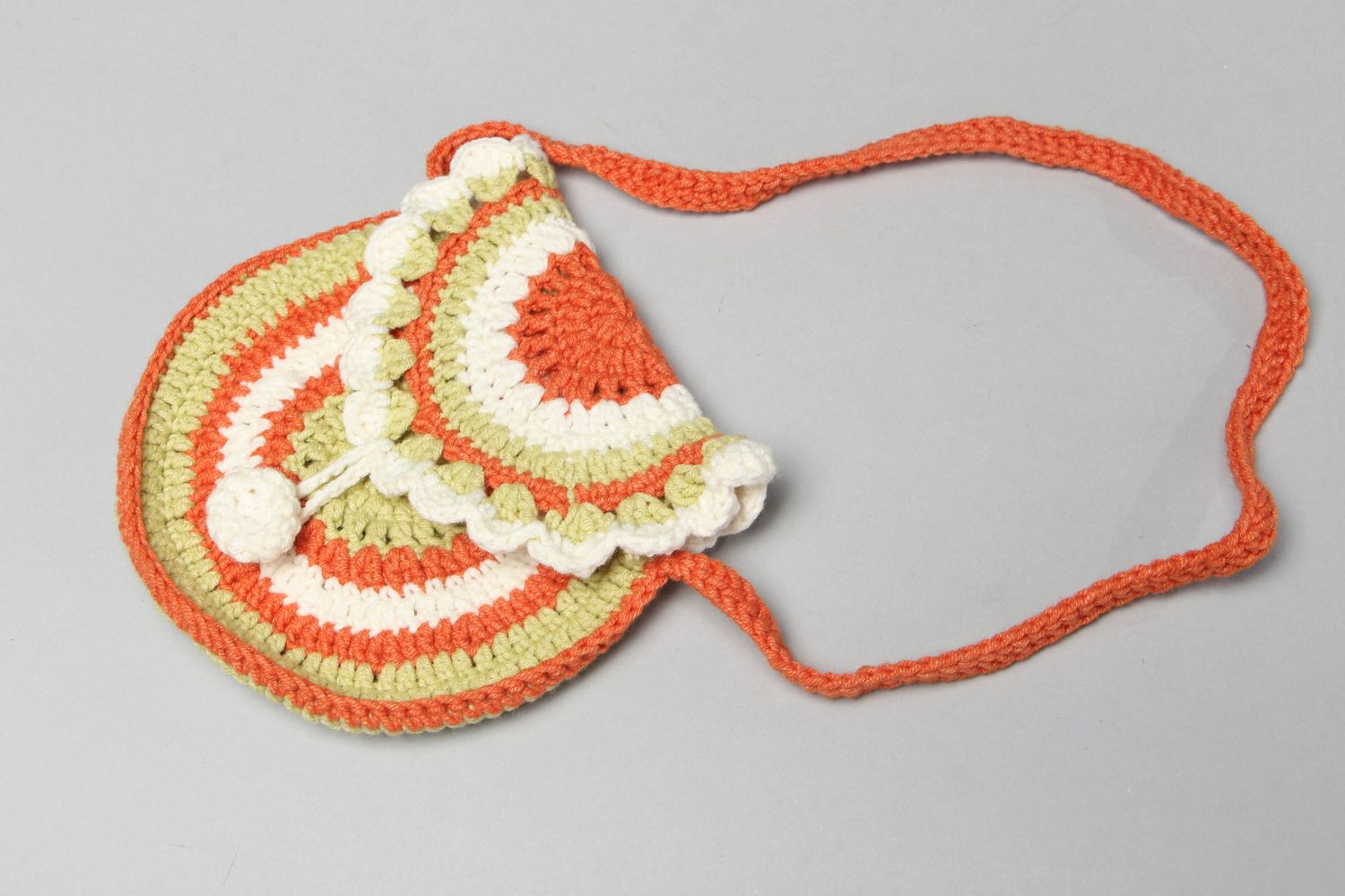 Small crochet bag with long strap photo 1