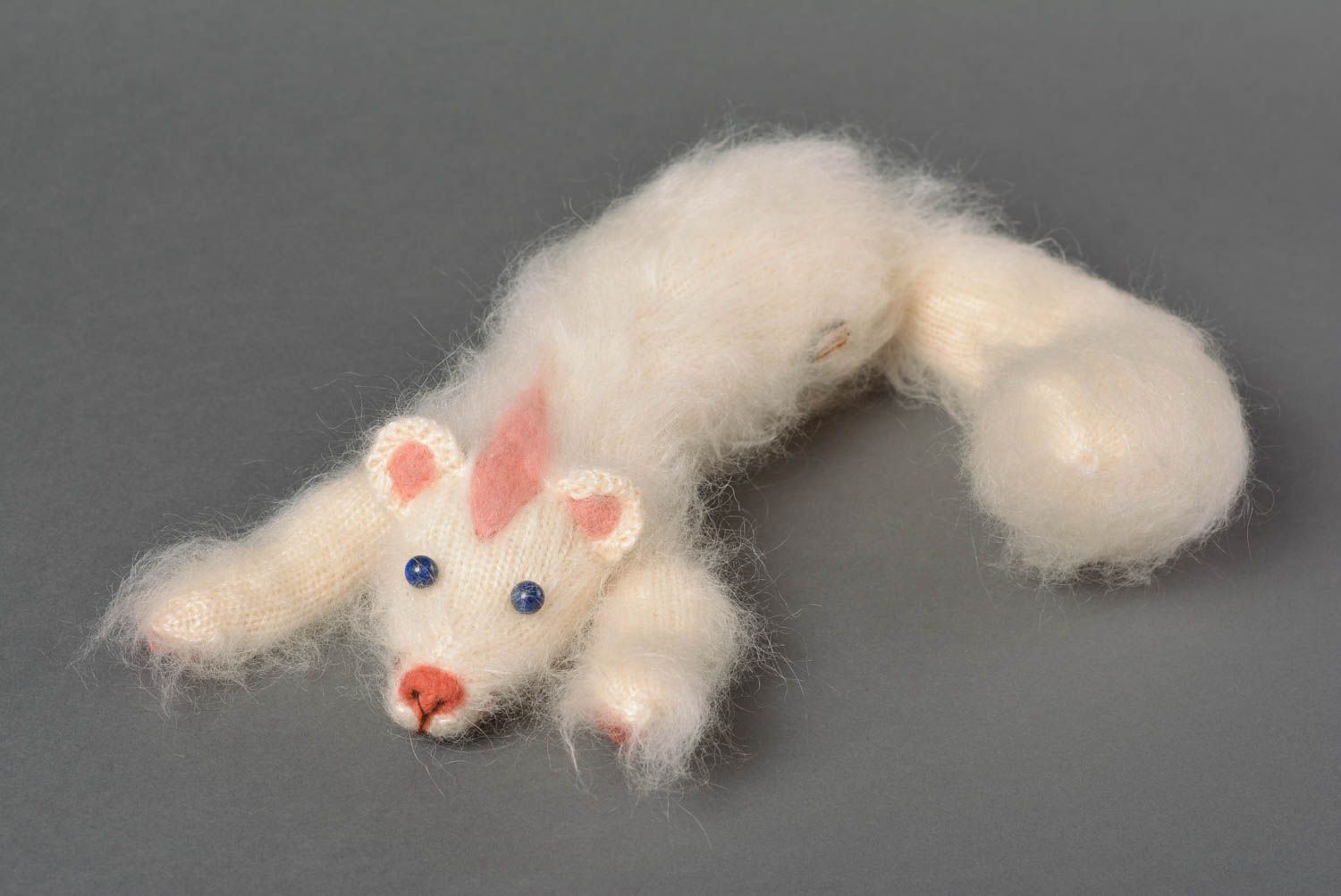 Handgemachtes Spielzeug gestricktes Spielzeug Baby Kuscheltier aus Wollgarn foto 1