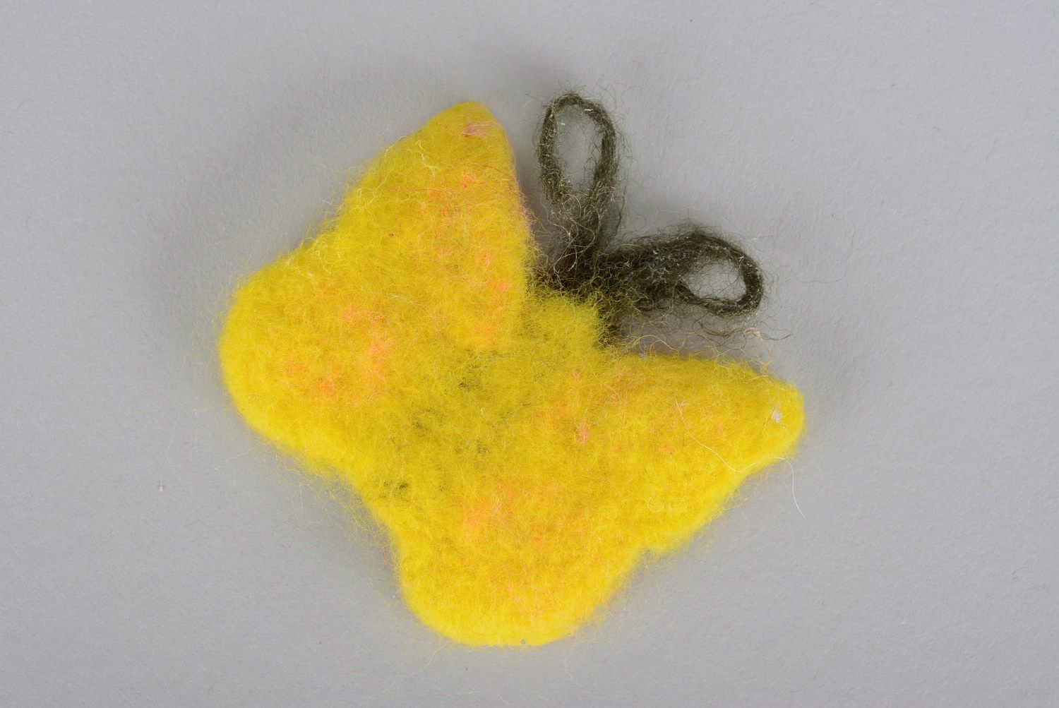 Children's wool brooch Butterfly photo 3