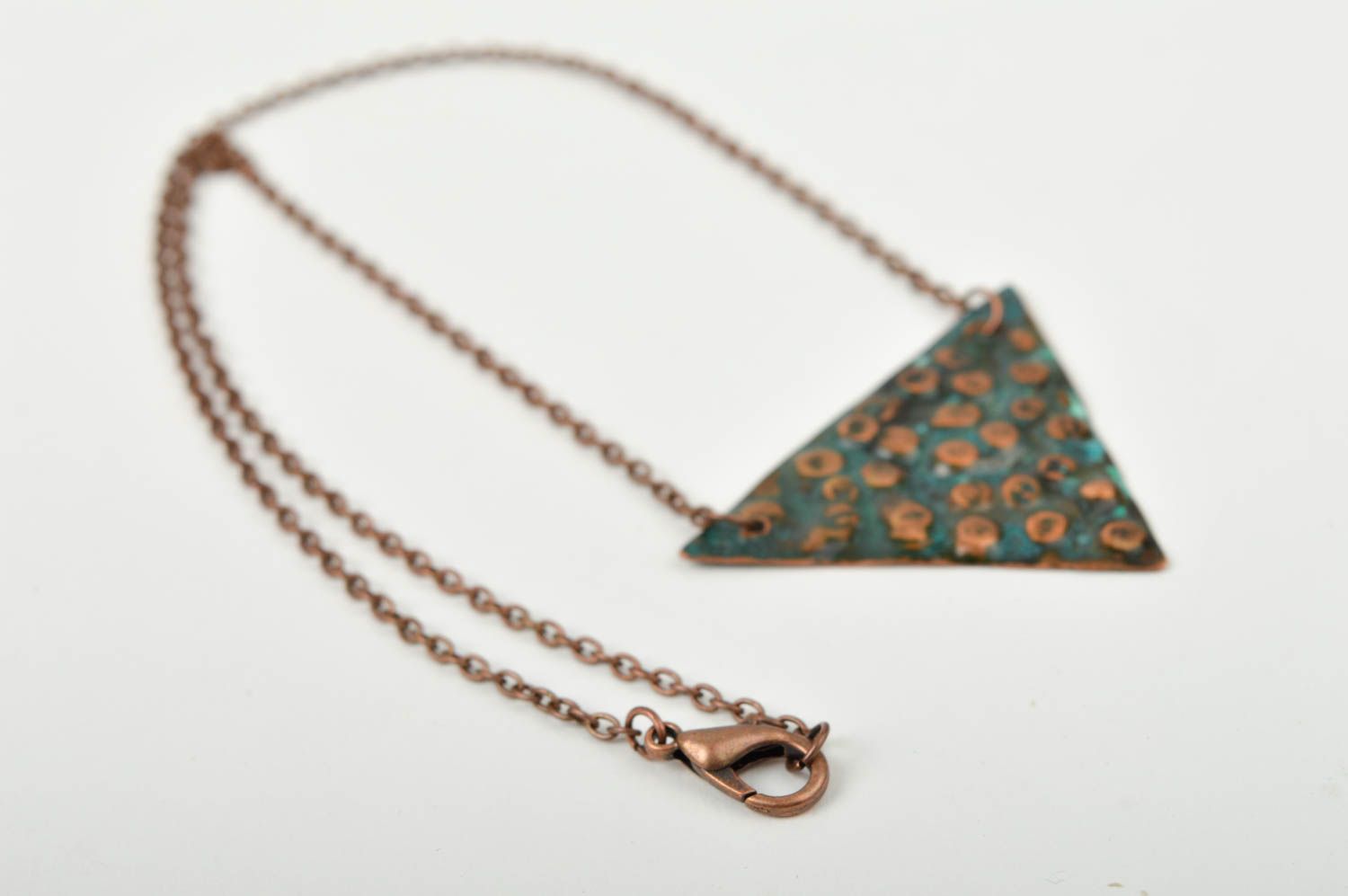 Handmade schöner Kupfer Anhänger Dreieck Designer Schmuck Accessoire für Frauen  foto 4