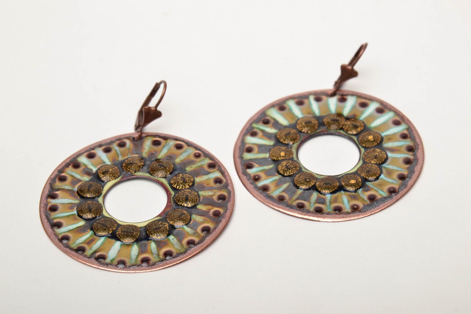 Round copper earrings Ethnics photo 3