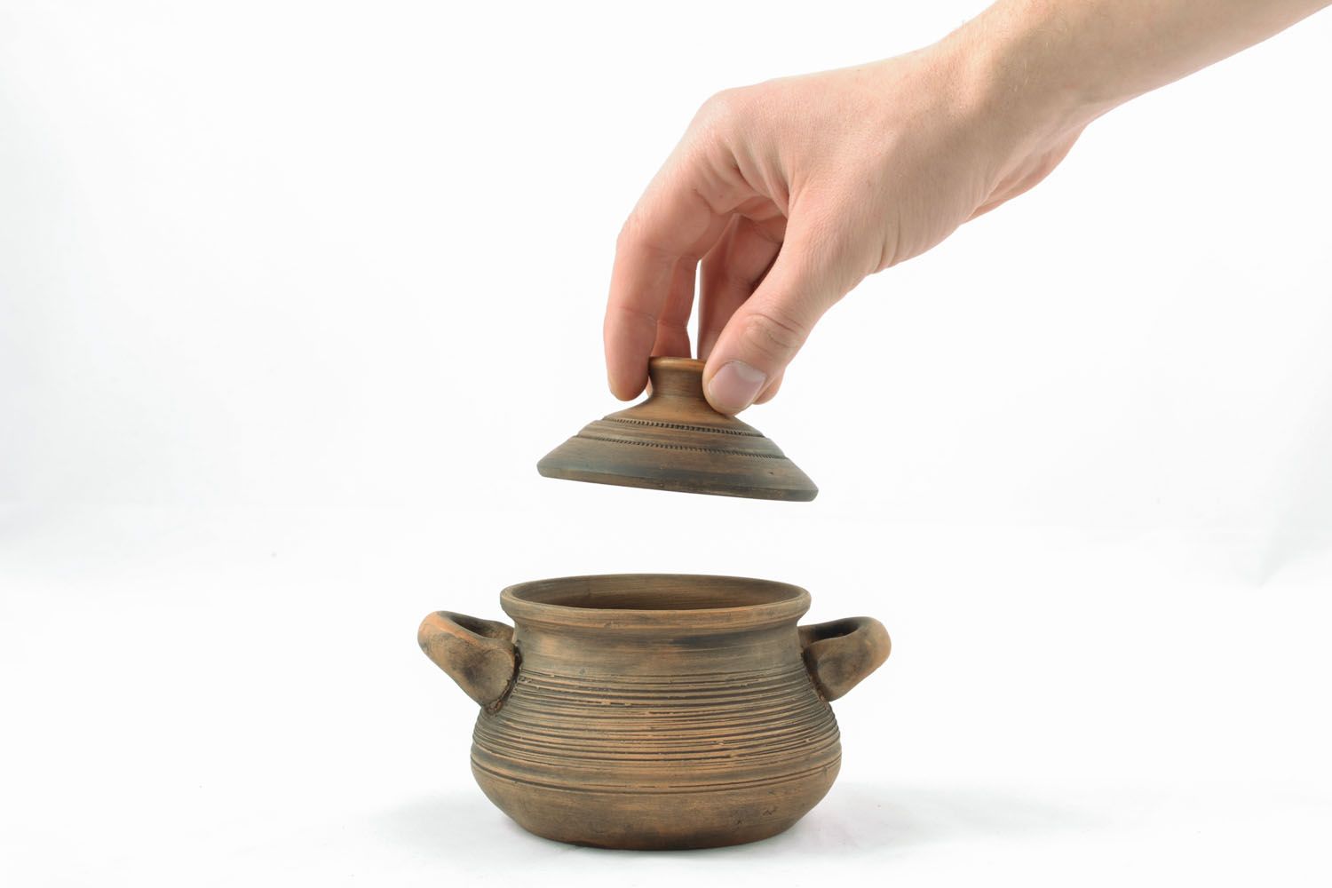 Ceramic pot with lid photo 4
