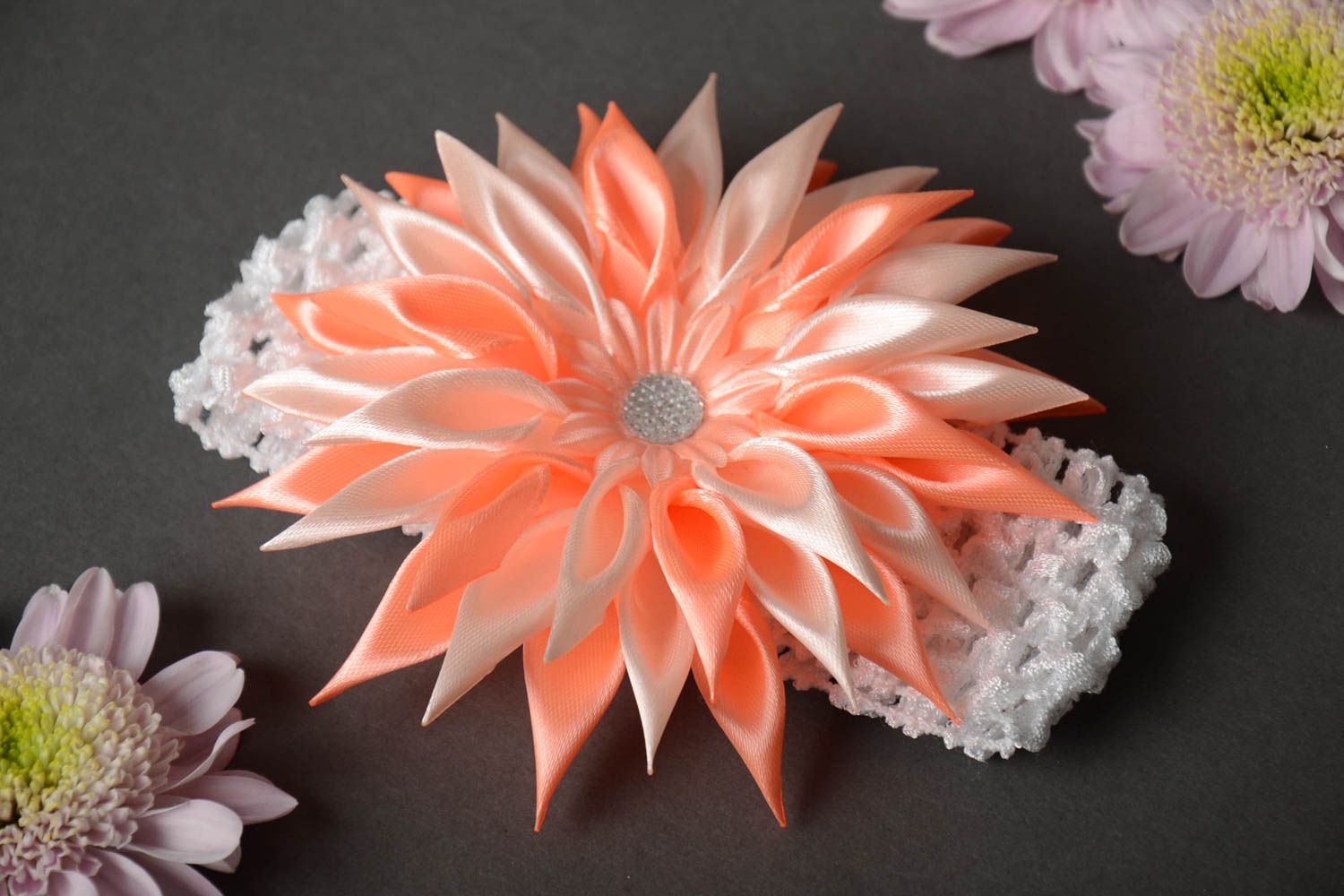 Handmade child's lacy headband with volume tender pink kanzashi flower photo 1