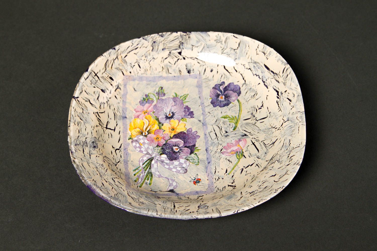 Подарочная тарелка handmade тарелка декупаж декоративная тарелка с цветочками фото 3