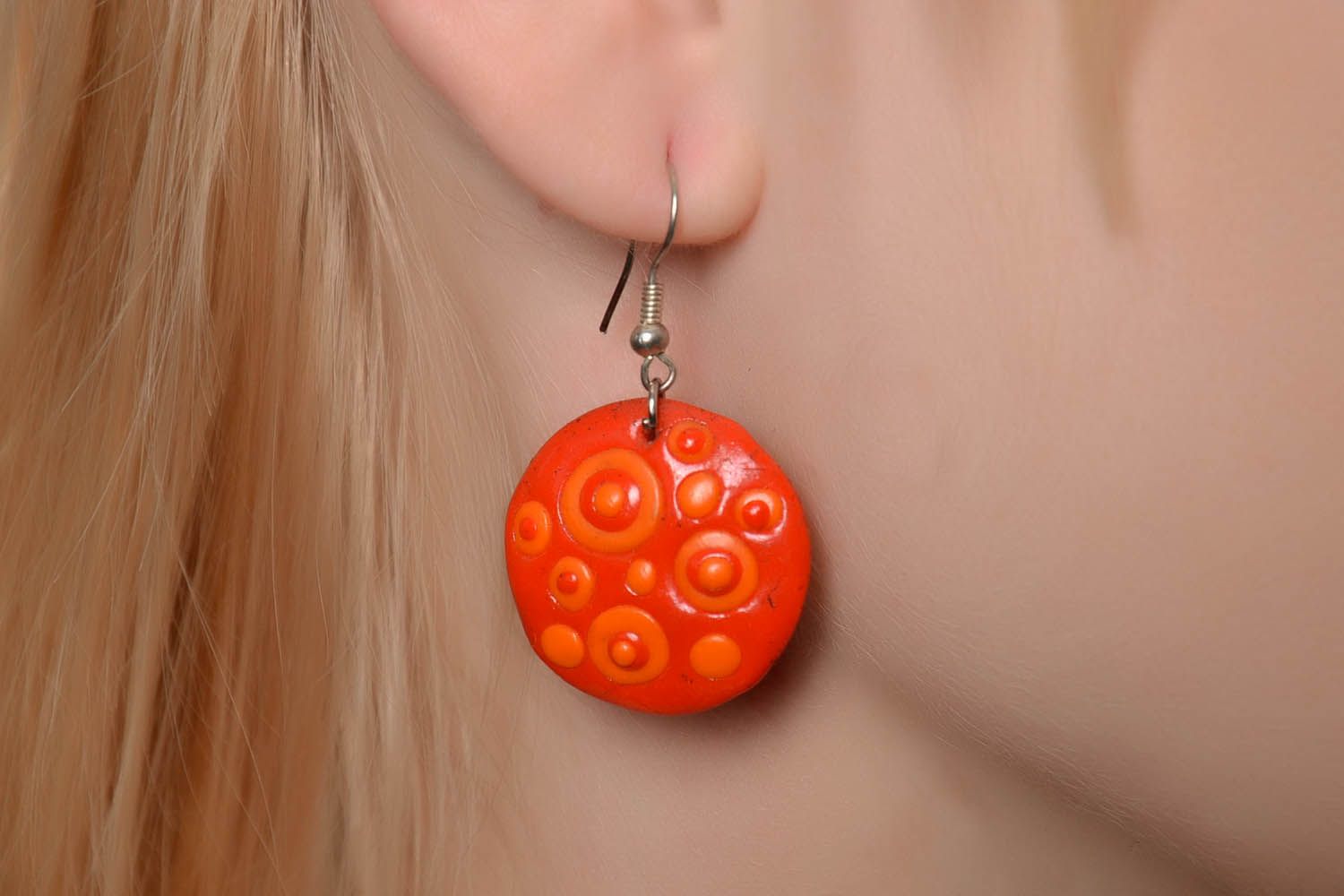 Orange handmade Ohrringe aus Polymerton foto 4