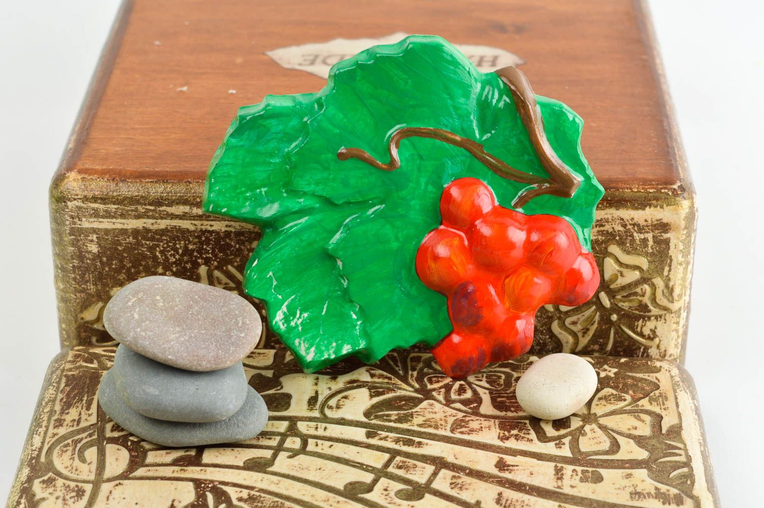 Deko Magnet handmade Gips Deko Magnet Kühlschrank originelle Geschenke grün rot foto 1