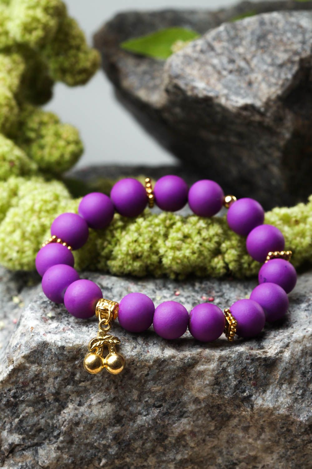 Bracelet violet Bijoux fait main de perles céramiques Accessoire femme photo 1
