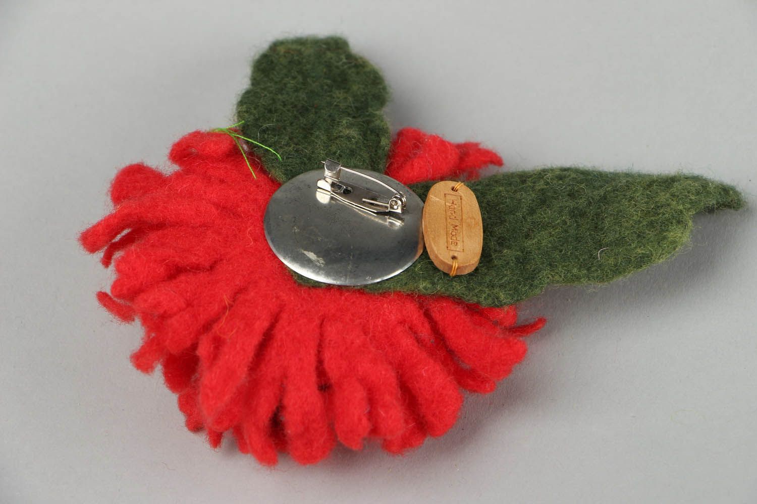 Brooch made of felted wool photo 3