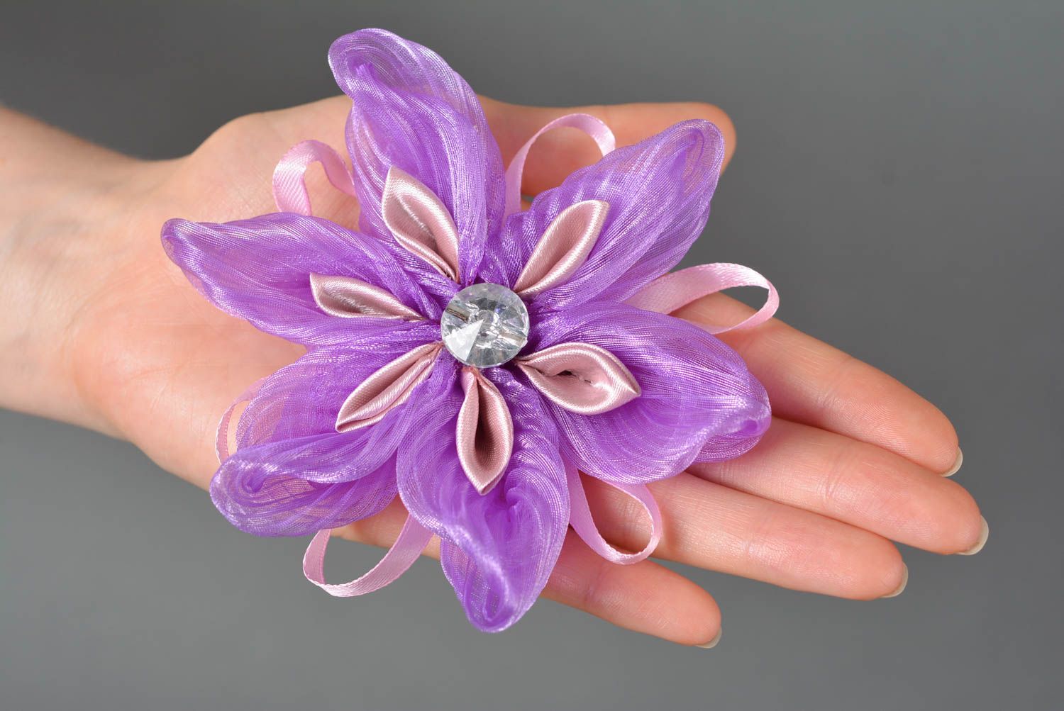 Украшение ручной работы заколка с цветком аксессуар для волос фиолетовая фото 3