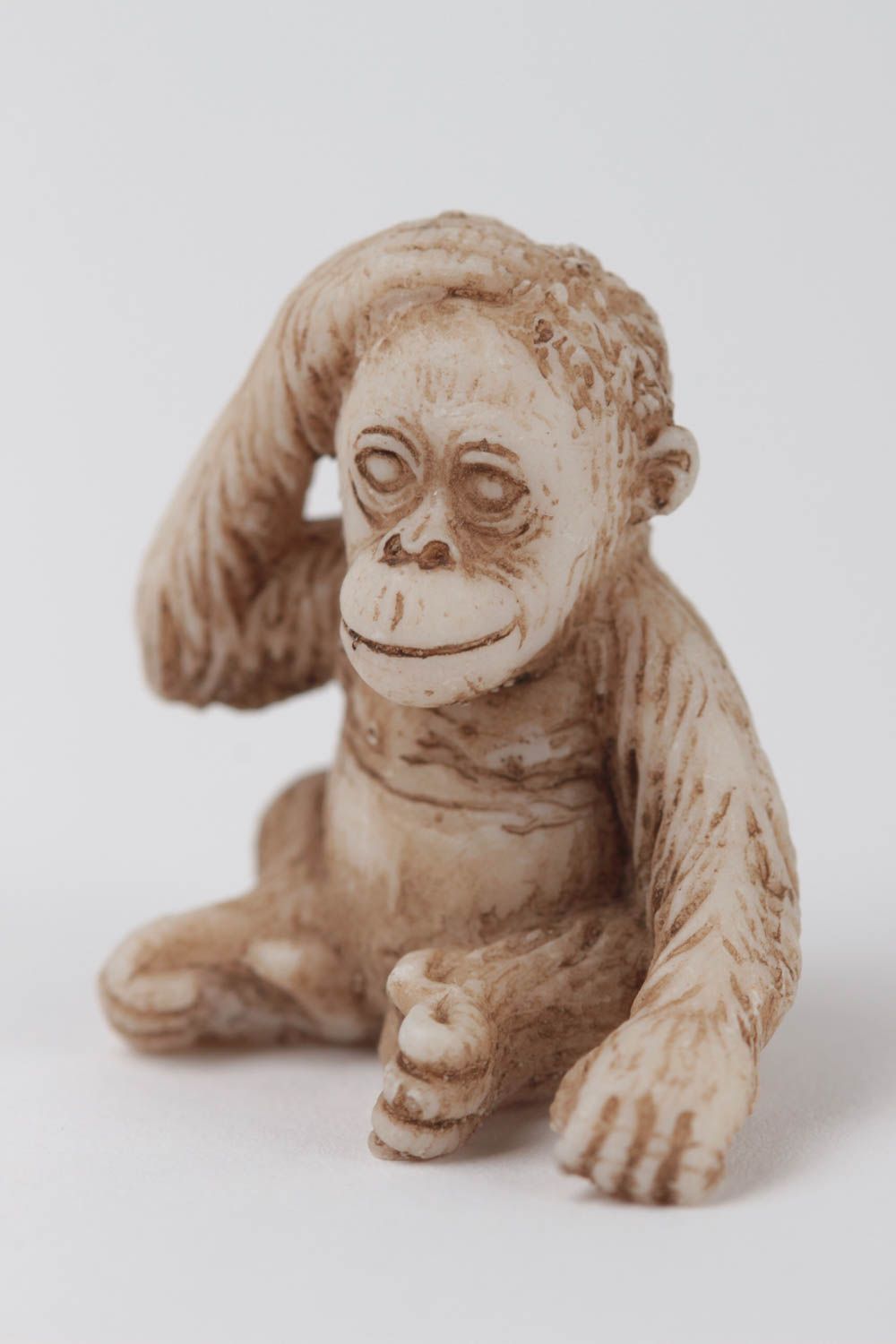 Handmade Affe Figur kleine Dekofigur Tischdeko Idee aus Polymer Harz schön foto 2