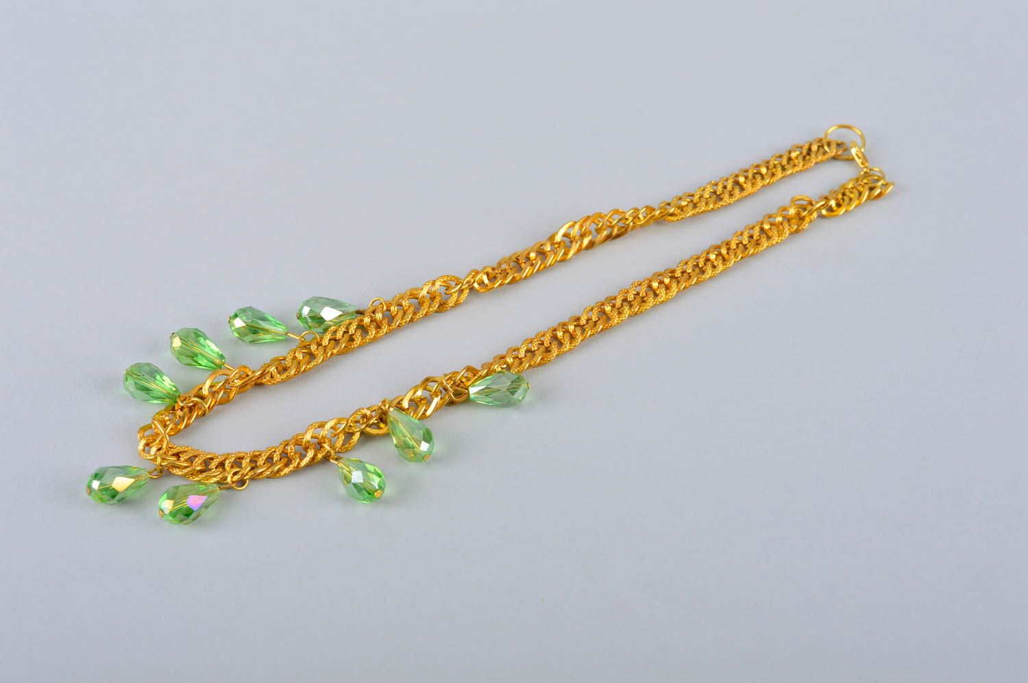 Collier chaîne avec cristaux verts Bijou fait main original Cadeau femme photo 5