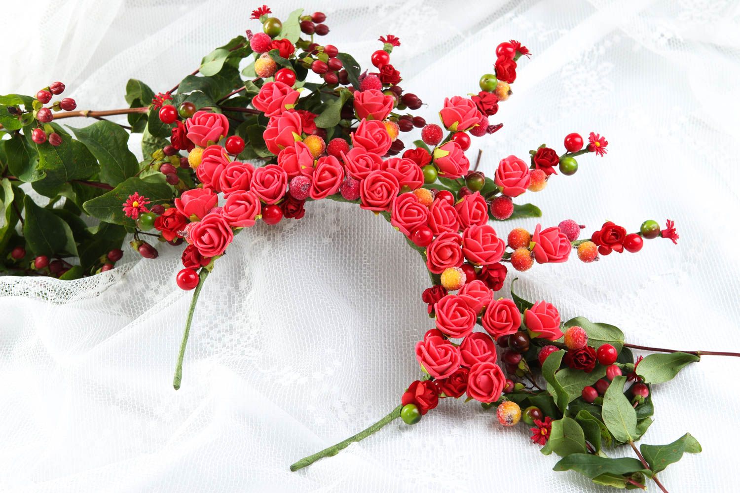 Обруч с цветами ручной работы обруч на голову авторское украшение с розами фото 1